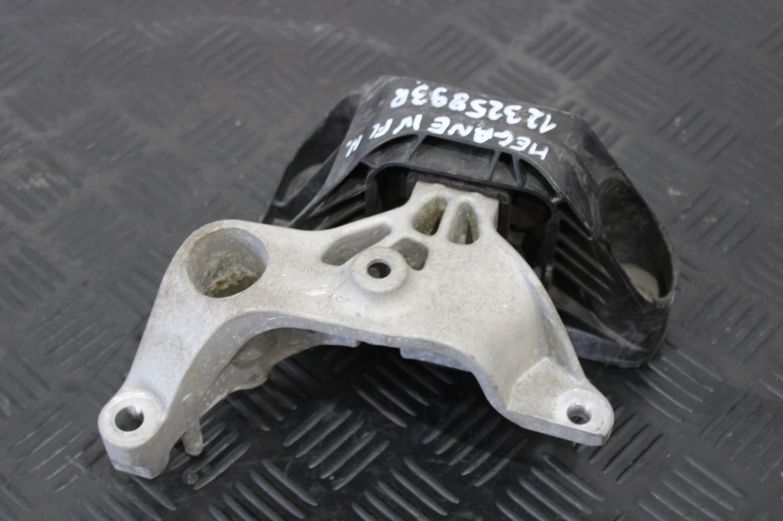 holder engine mount 112325393R RENAULT MEGANE IV 4 LIFT