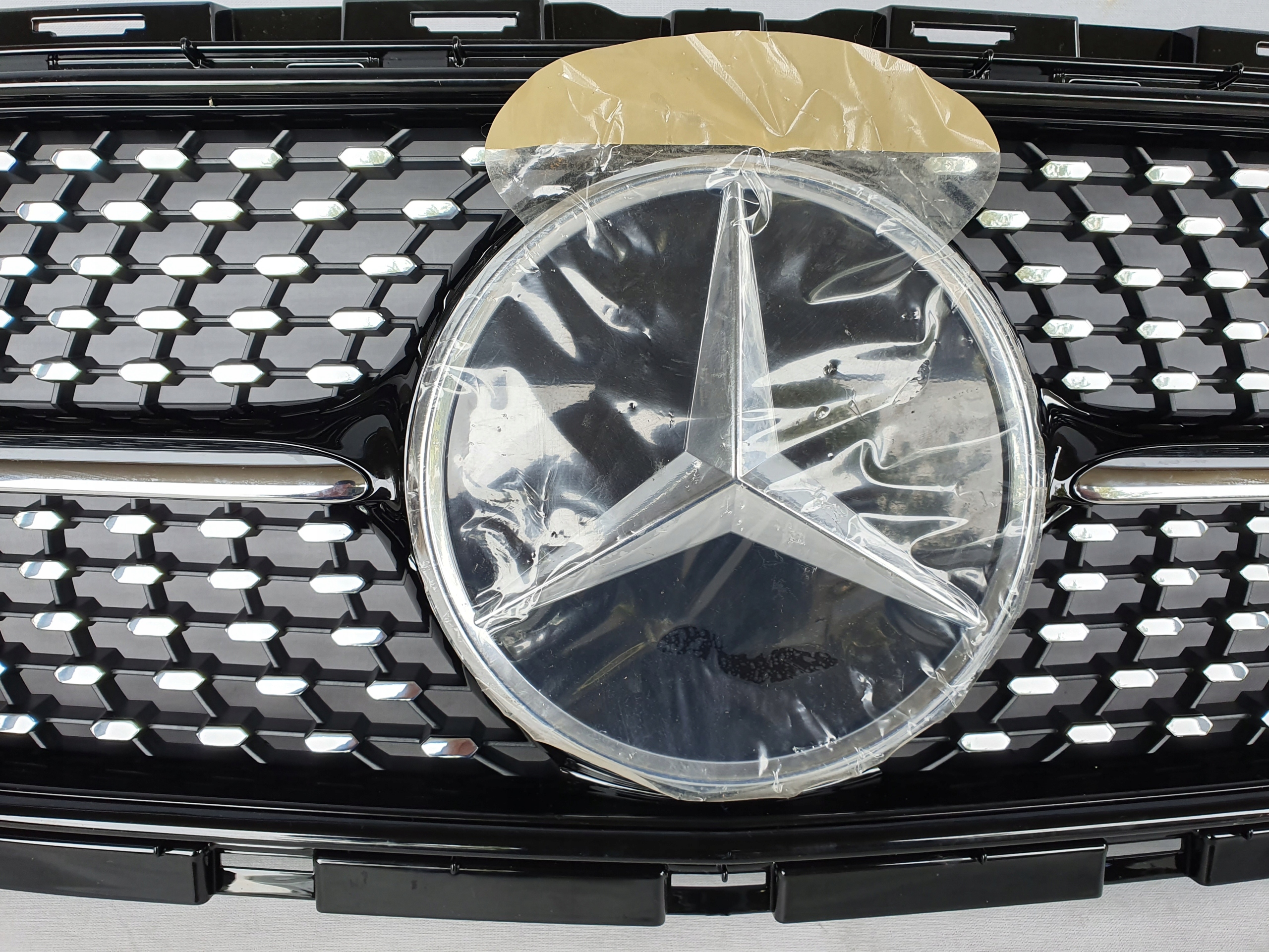 MERCEDES 238 COUPE LIFT ATRAPA AMG DIAMOND Producent części Mercedes-Benz OE