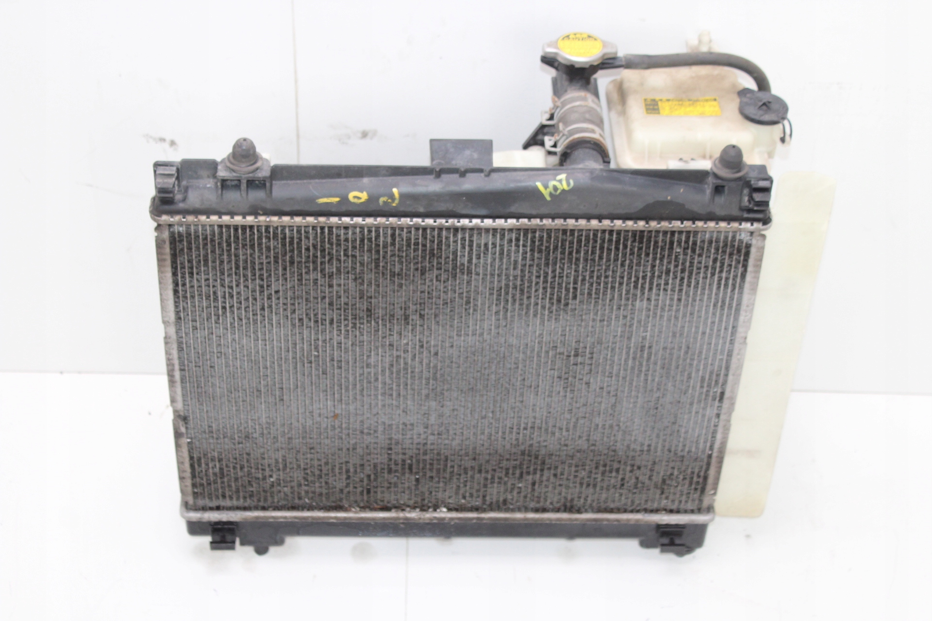 РАДИАТОР ВОДЫ ВЕНТИЛЯТОР TOYOTA YARIS II 05- 1b