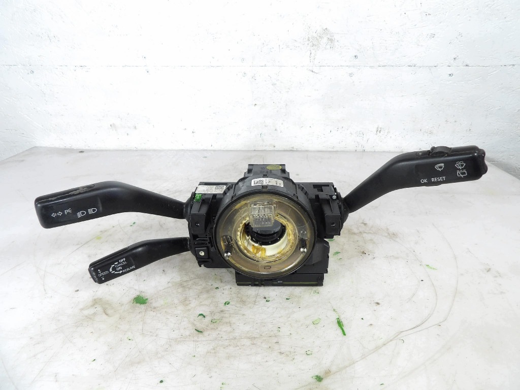 VW PASSSAT B6 steering wheel levers and controls 3C9953513C