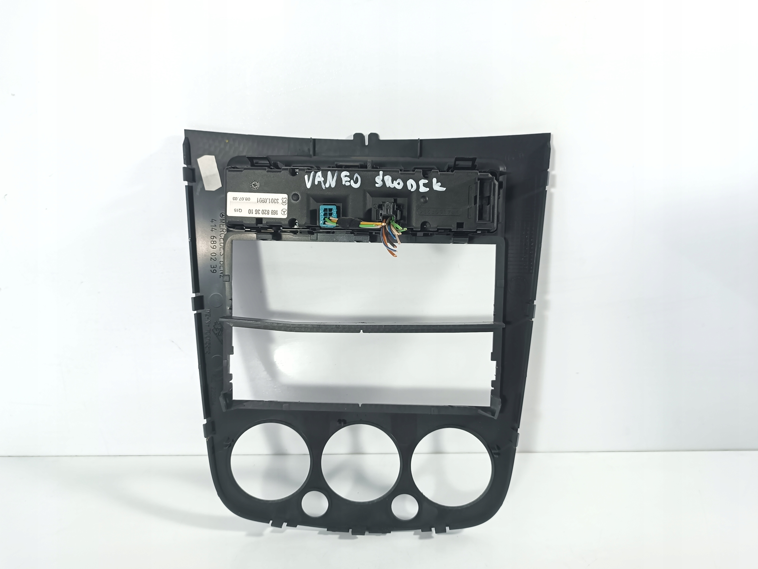 Vaneo W414 01-05 PANEL control panel consoles OE 1688203610