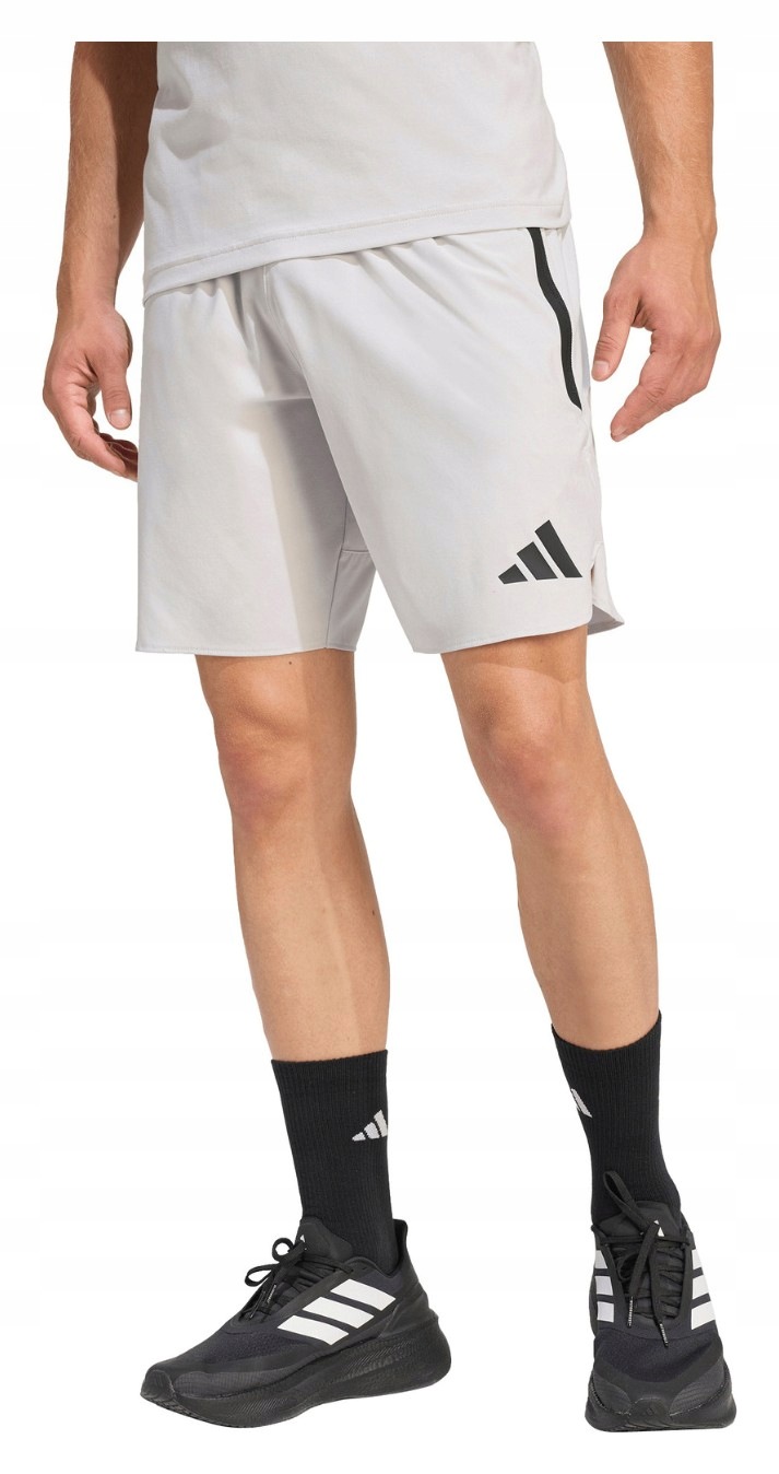 Kraťasy Adidas Teamwear Tiro Travel Woven šedé KE8369 vel. S