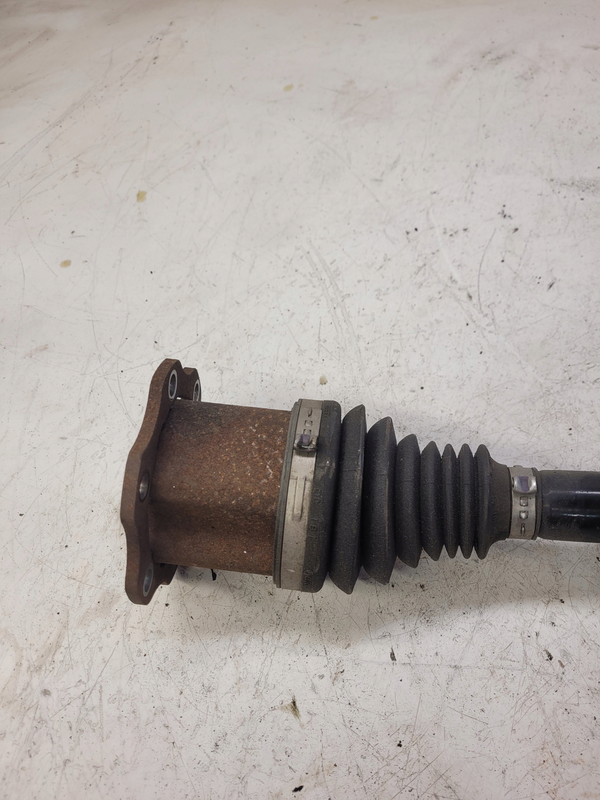semi-axis left right front AUDI A4 B8 A5 8K0407271AJ