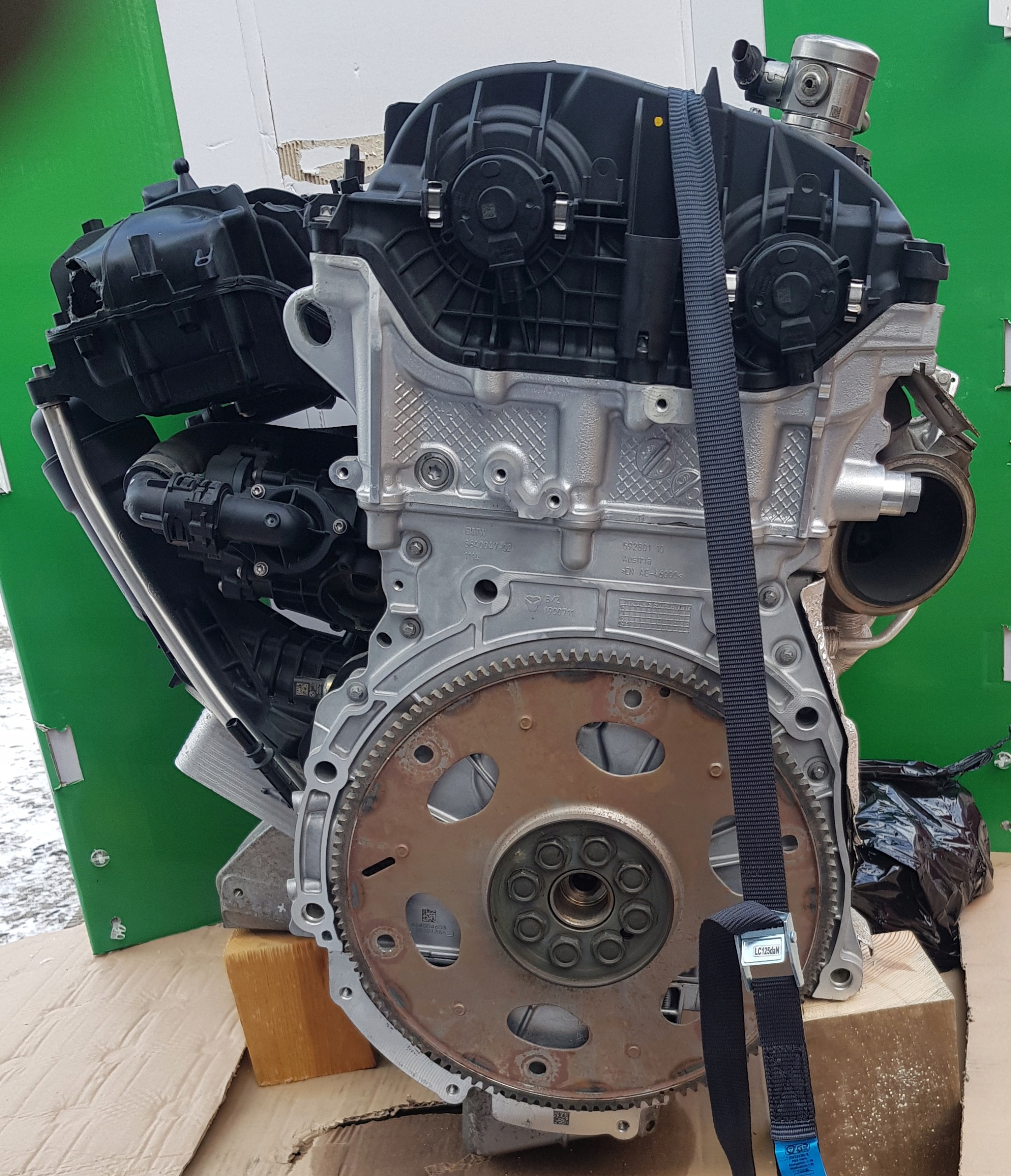 BMW G22 2.0T TURBO 2018 engine B46B20B pump TURBINA