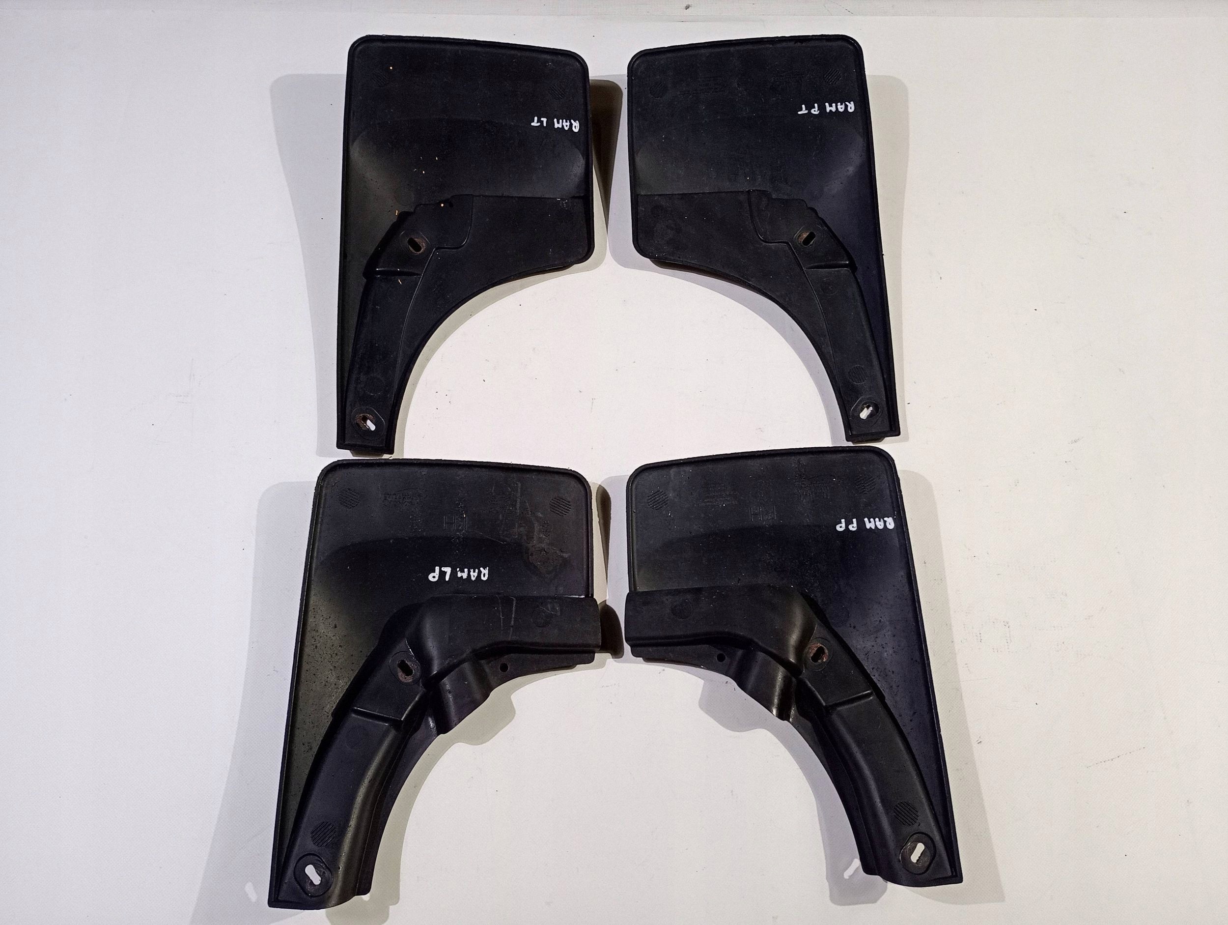 mud flap mud flaps komplet front rear part left right Dodge RAM 1500 2009-2018