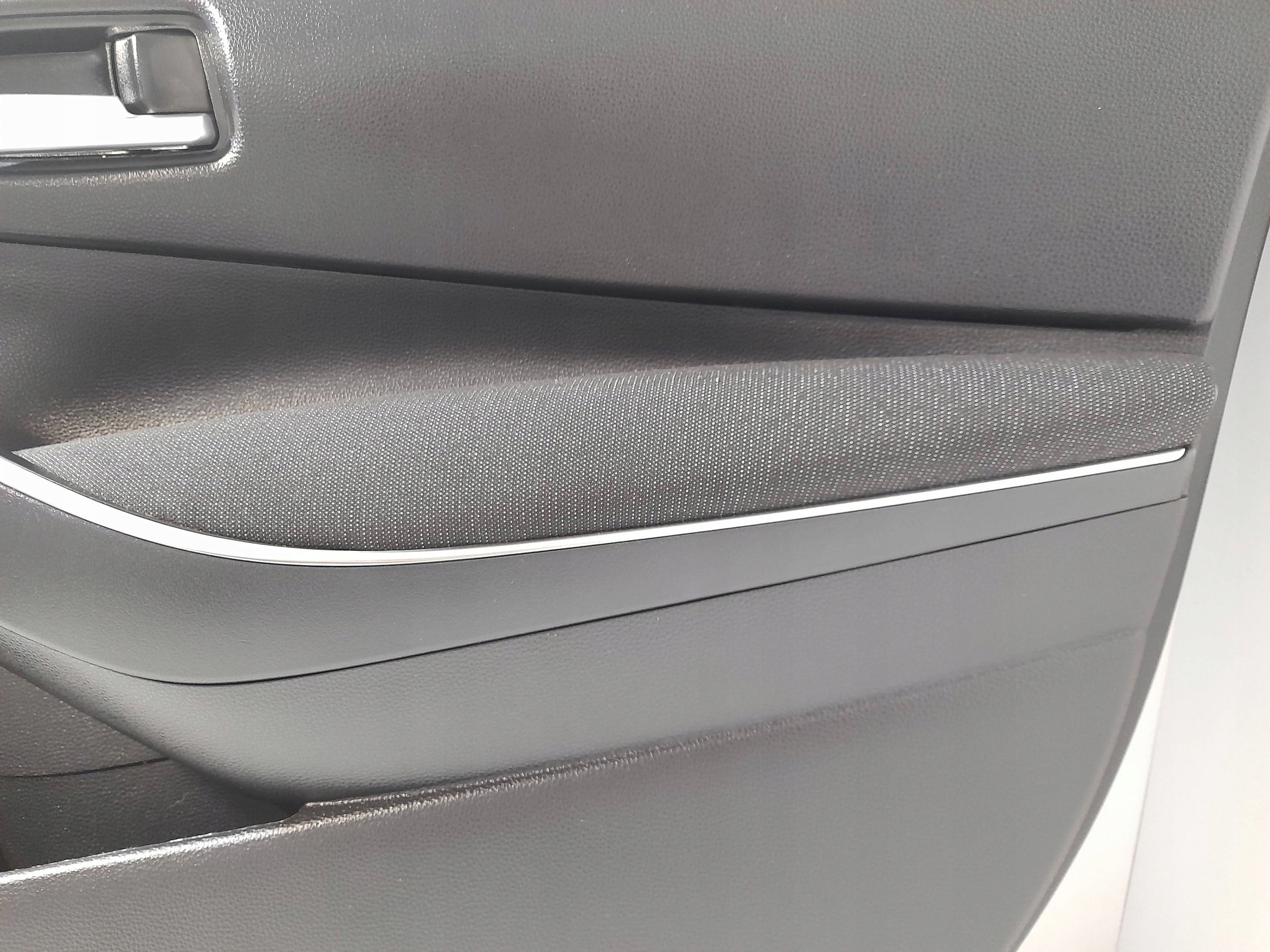 Toyota Corolla E21 side front right 67611X1G01 (ET154)