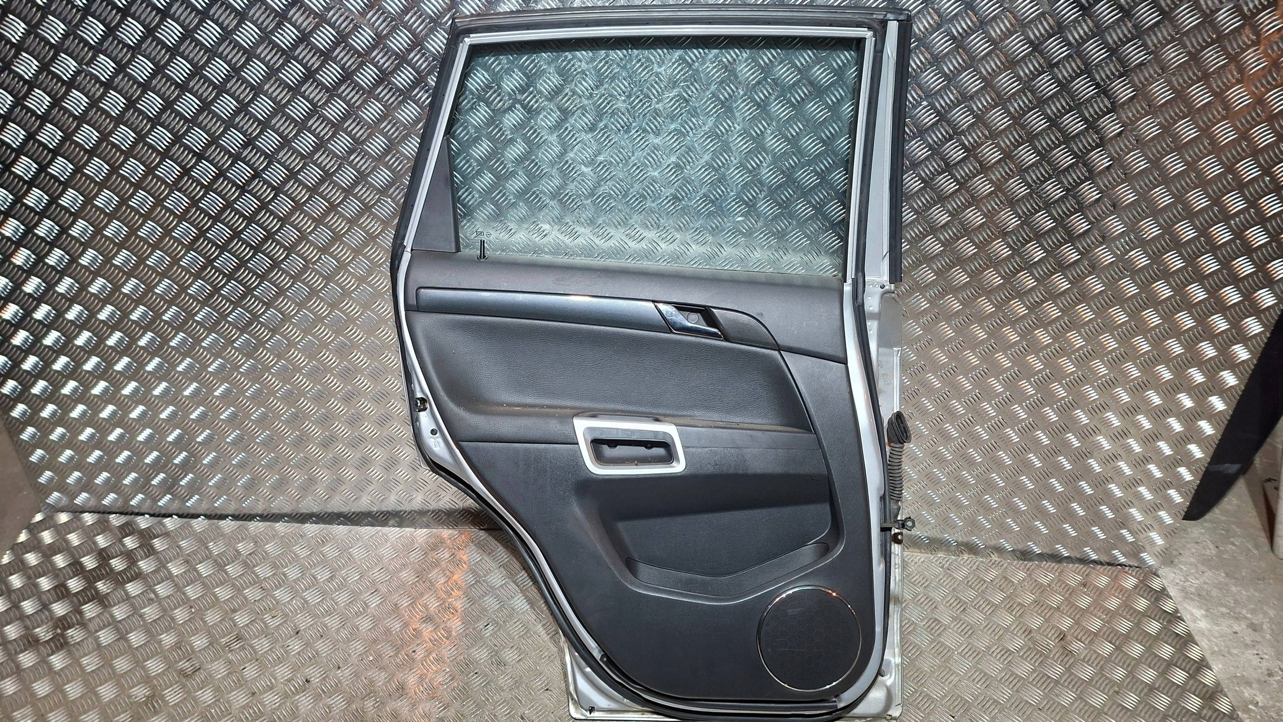 Tür links heck OPEL ANTARA 2006