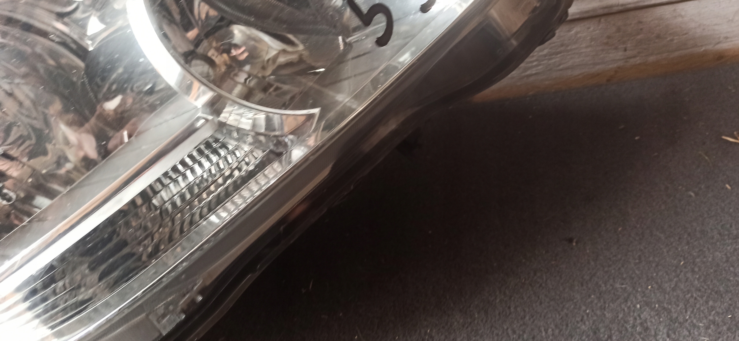 light right front TOYOTA YARIS VERSO 81110-0F090