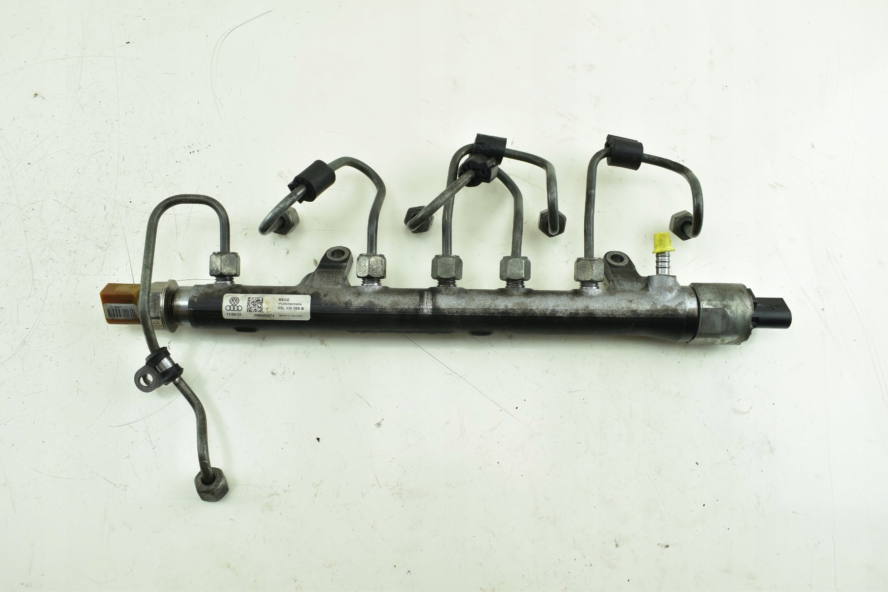 injection ramp sensor VW PASSAT B7 GOLF VI AUDI A3 8P 1.6 TDI 03L130089B