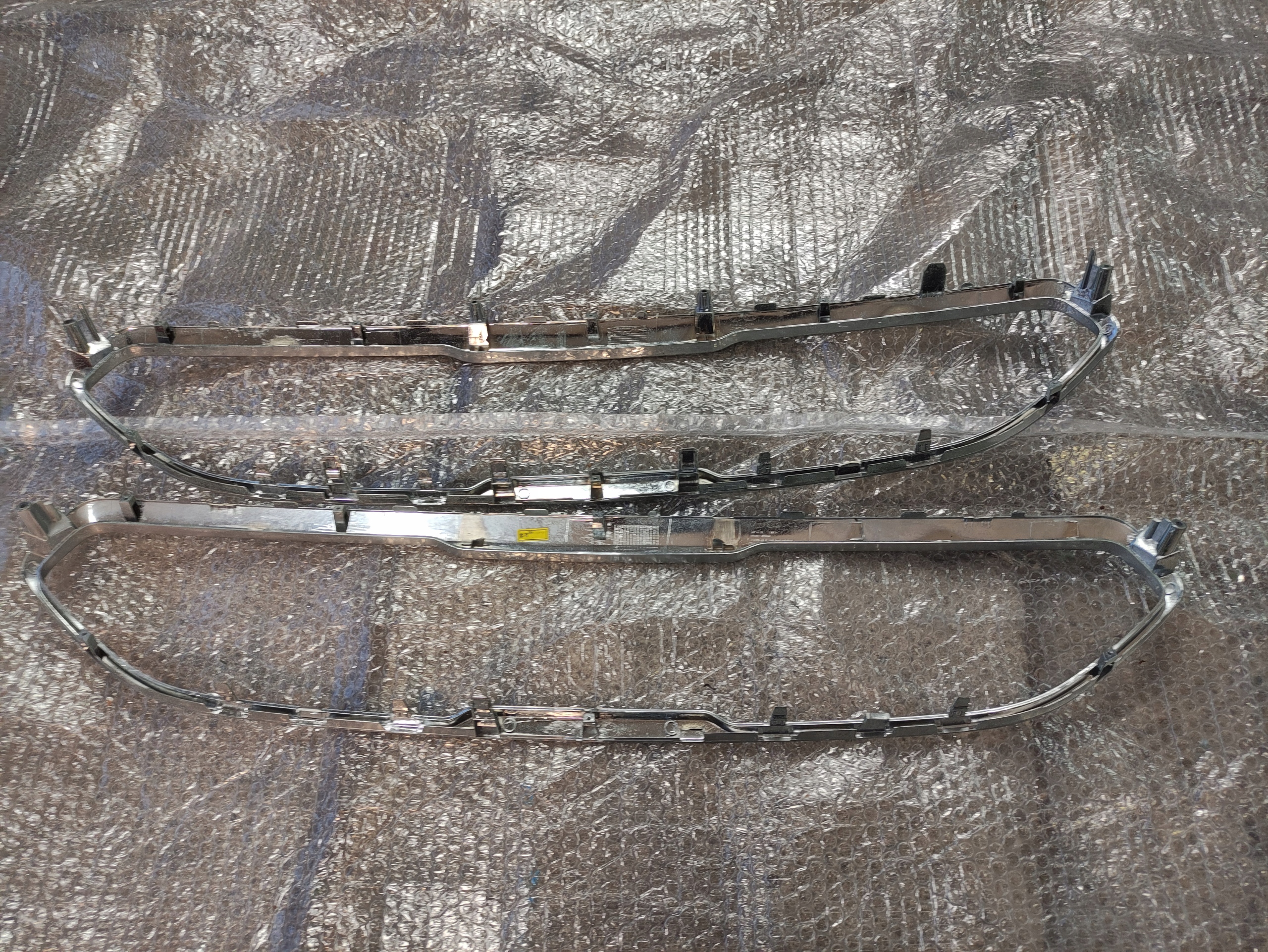 86351-1P010 KIA VENGA GRILL ATRAPA GRIL CHROM Producent części Kia OE