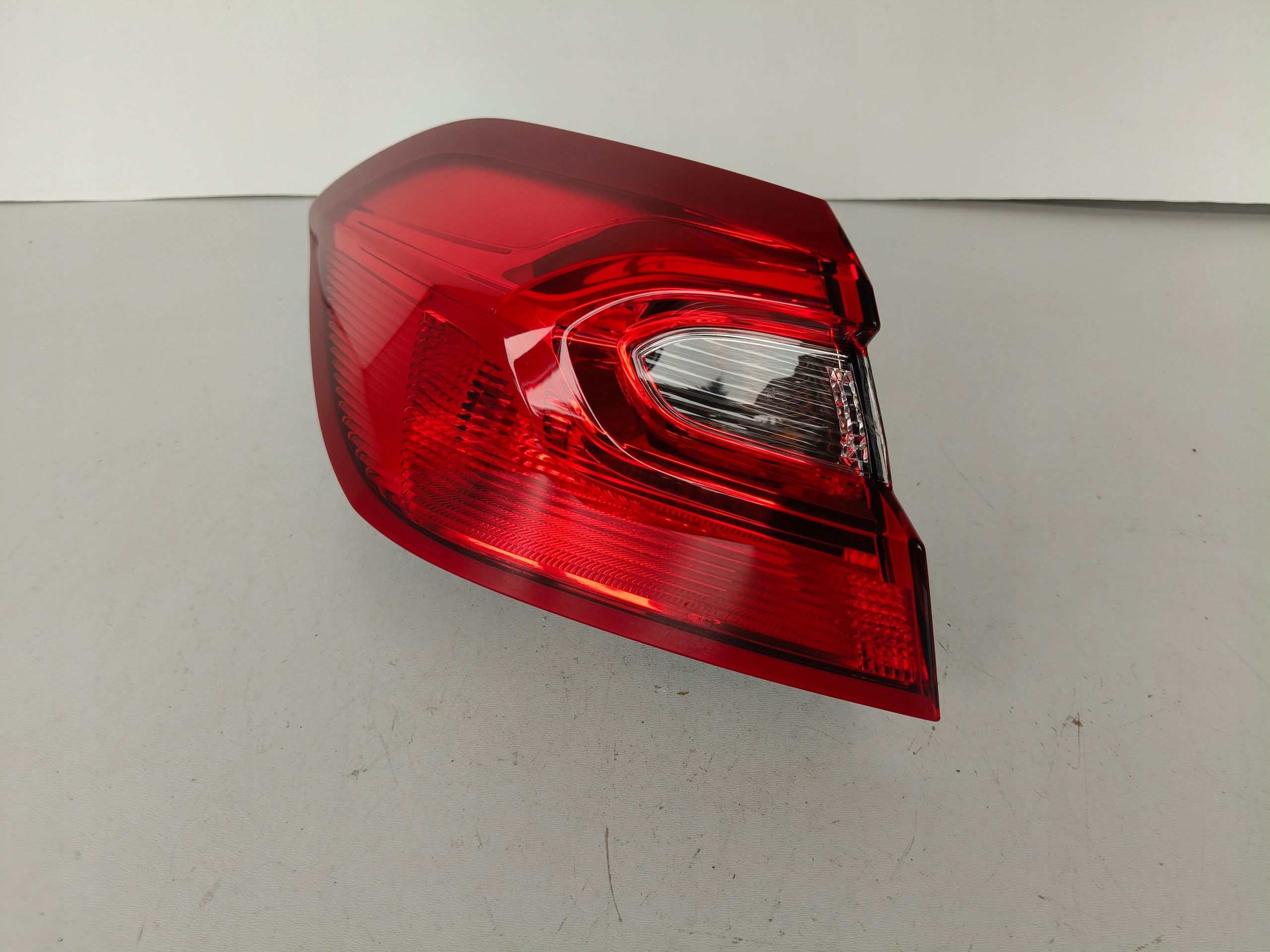 light left rear FORD FIESTA 17- MK8