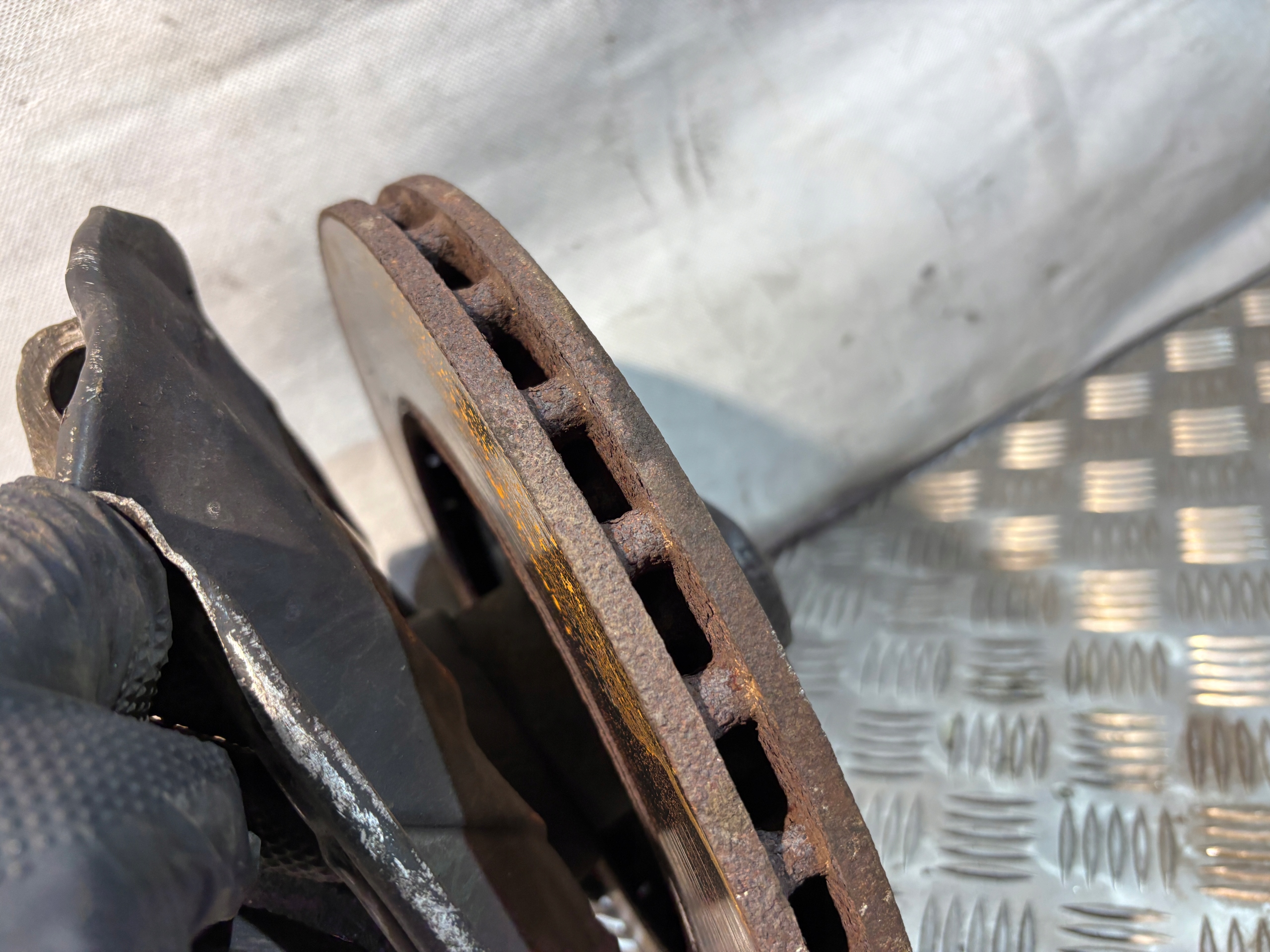 swing right front Mercedes W203 2,2CDI