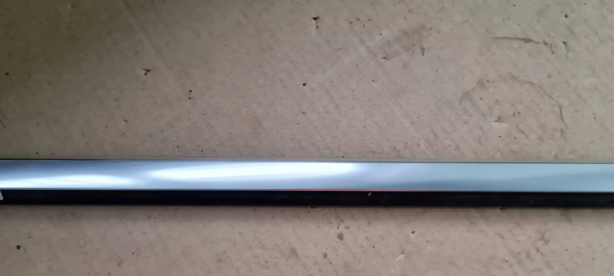 Q3 83A moulding dust door left left rear part CHROM 83A839475