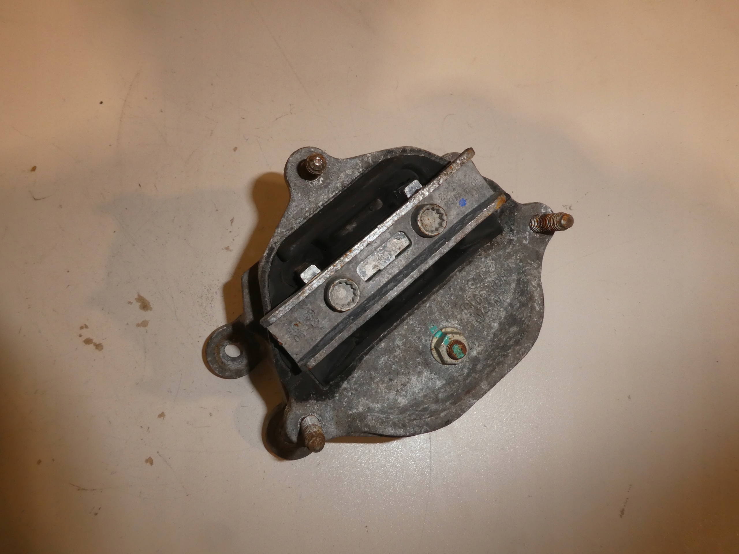 holder gearbox mounting AUDI A4 A5 8K0399115T