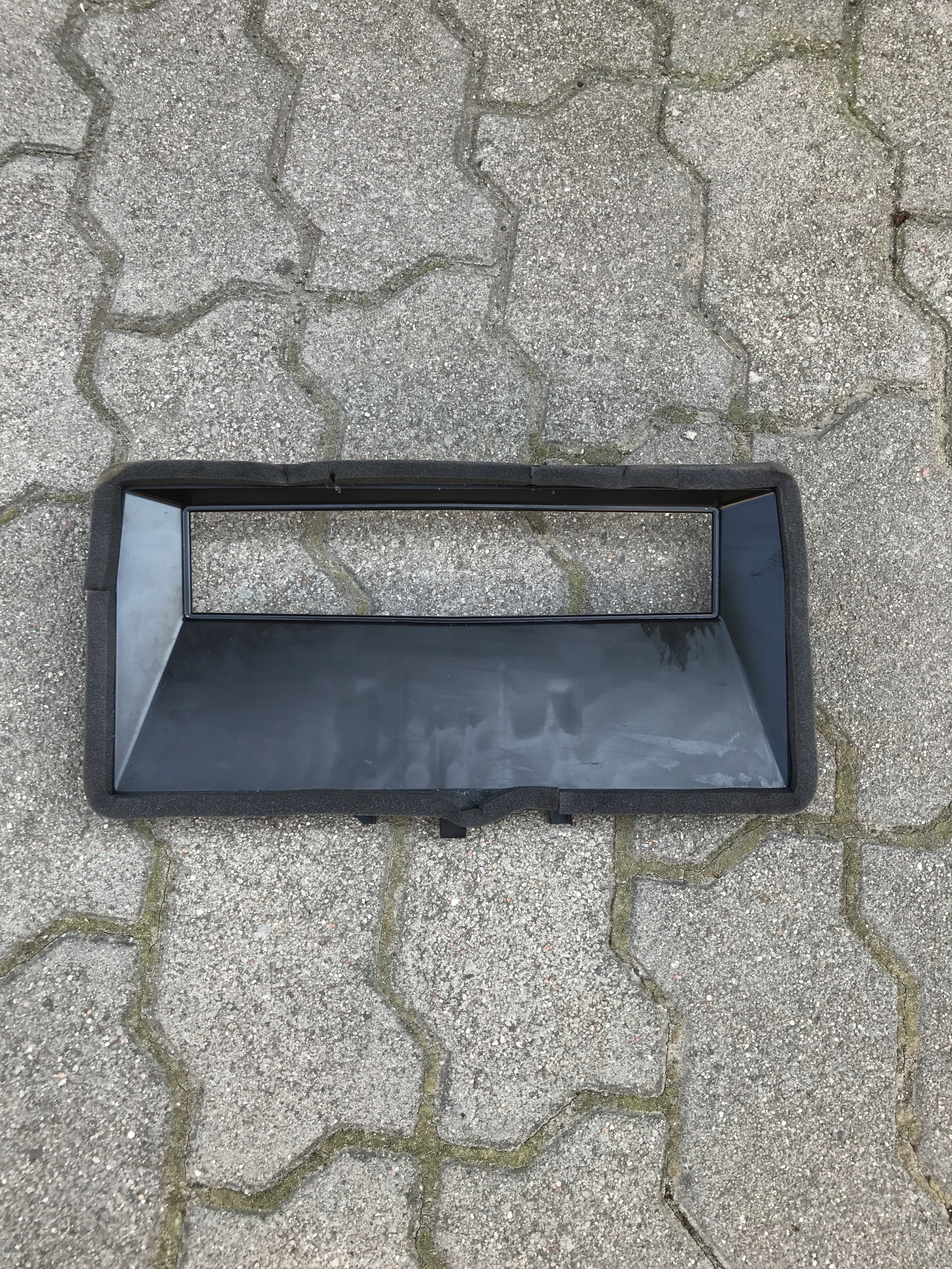 AUDI R8 5.2 plus intake air drain 4S0858431A