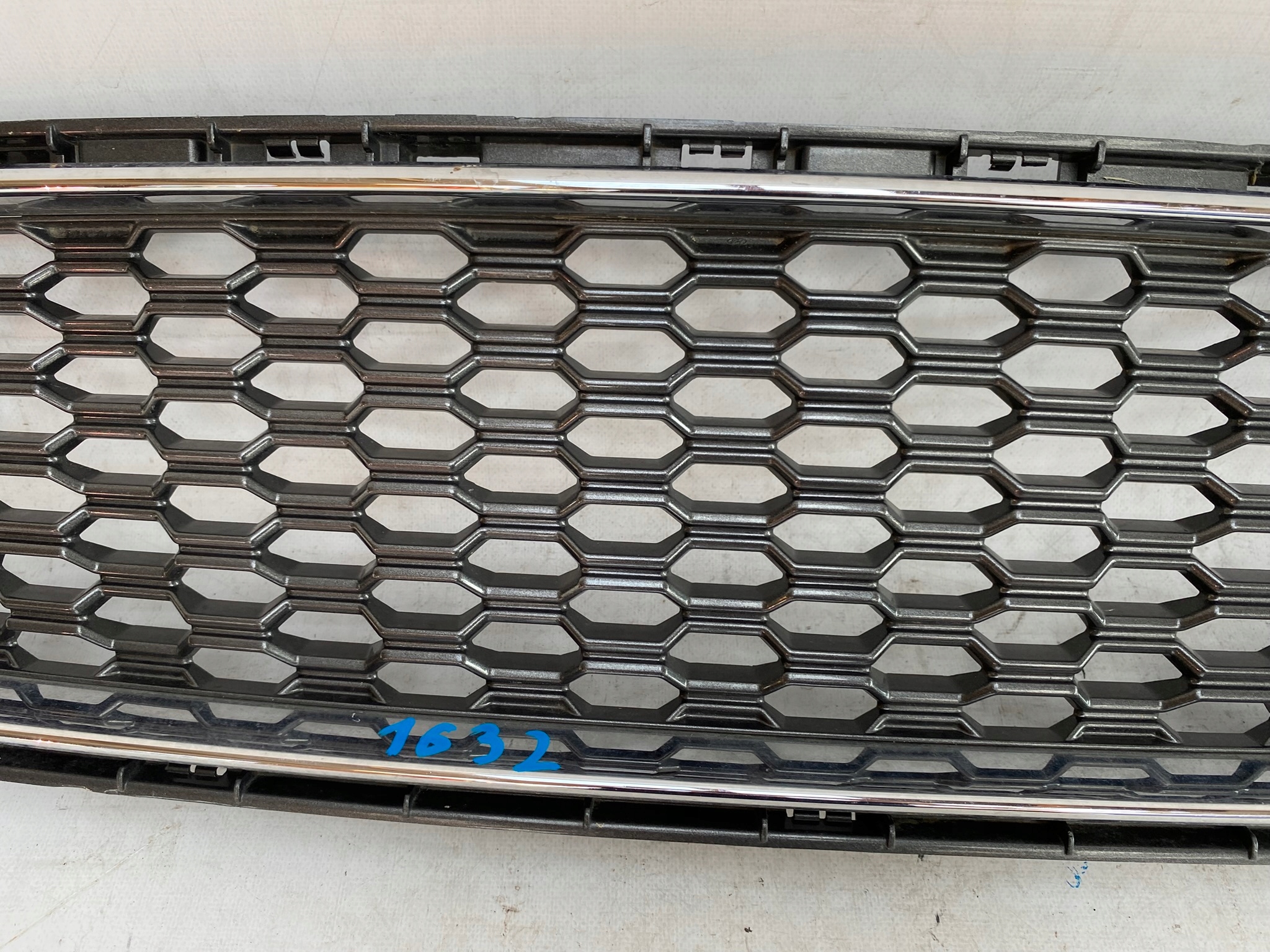 FORD S-MAX II MK2 VIGNALE 15- grill grille radiator GM2B-8200