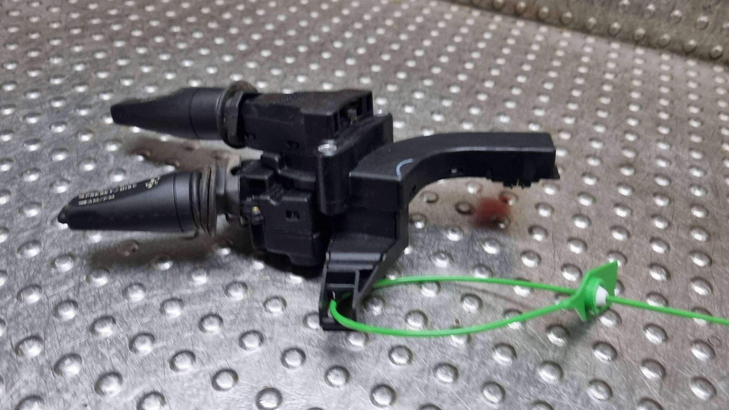 MANETKA DEVIO LUCI TERGICRISTALLO TERGI 95GG-13B302-RB FORD SCORPIO MK2
