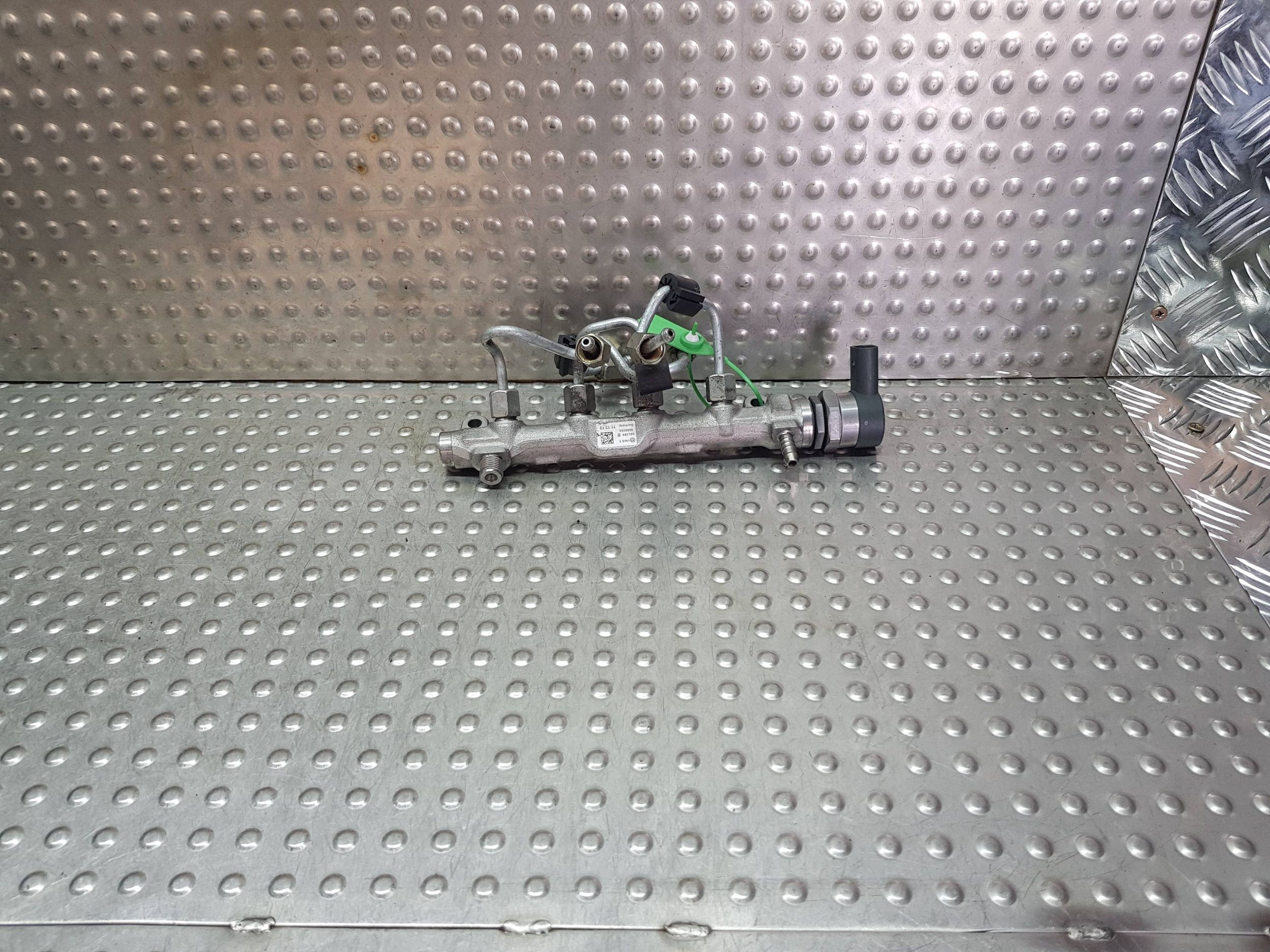 rampe injection capteurs 04L089B OCTAVIA III A3 8V LEON GOLF VII 2.0 TDI