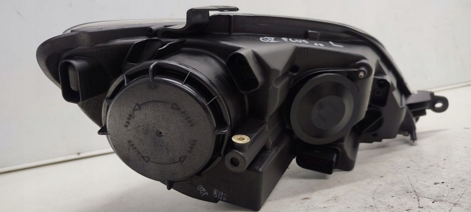 light front front left VW Golf plus