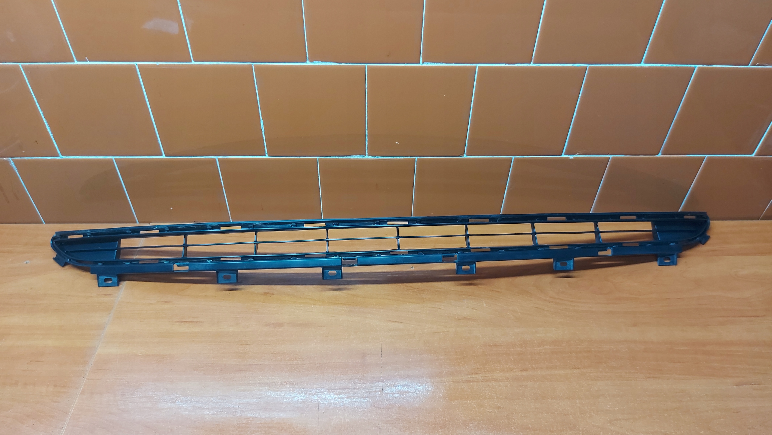 grid of a bumper central front front TOYOTA CHR C-HR 16