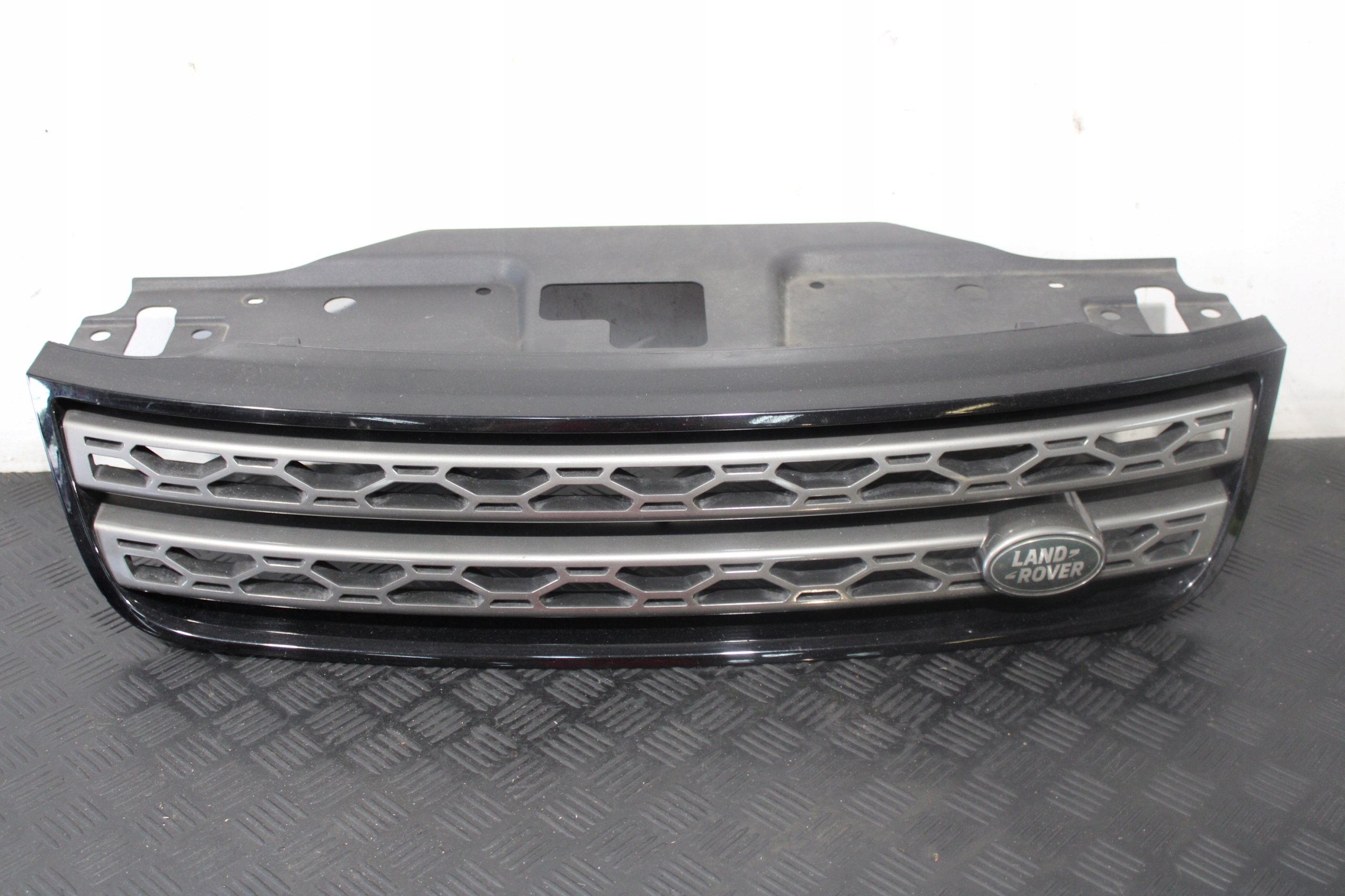 Grille LAND ROVER DISCOVERY V 5 L462 HY32-8200-AB
