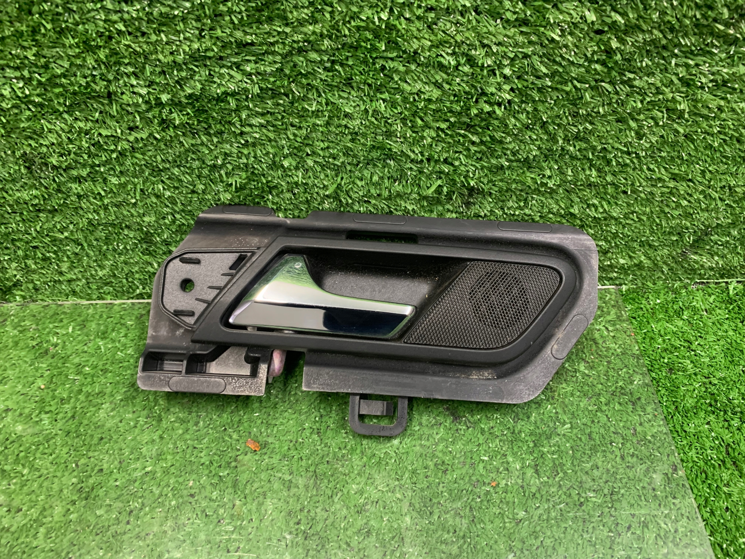 MERCEDES R W251 handle inner door left rear part A2517600361