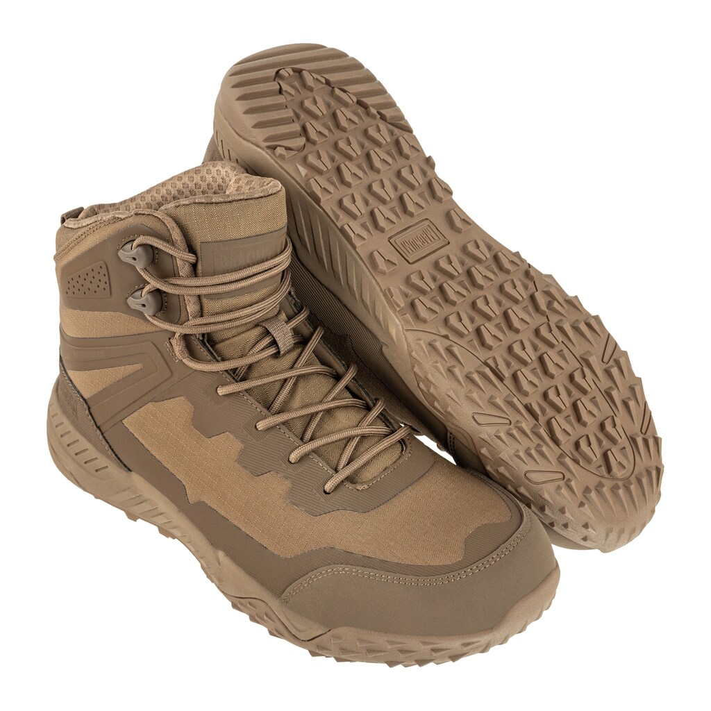 Vojenské taktické trekové boty Magnum Ultima 6.0 Wp Coyote 45
