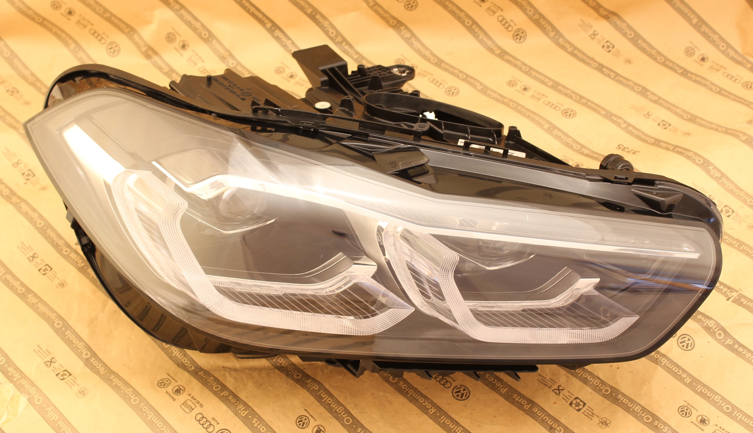 BMW X2 F39 FL LCI LIFT 21+ LAMPA PRZÓD FULL LED