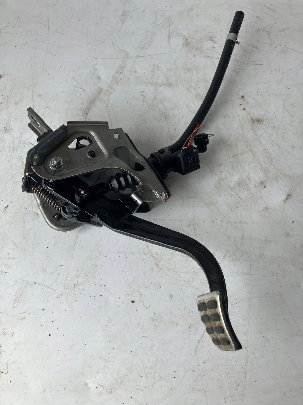 PEDAL pumpa spojky KIA STONIC GT 41600-G3100