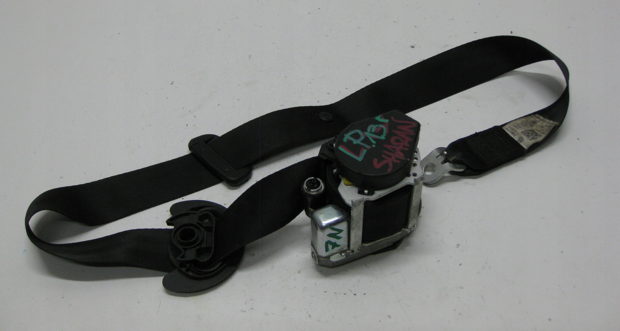 VW SHARAN seat belt adjuster left front 7N1857705