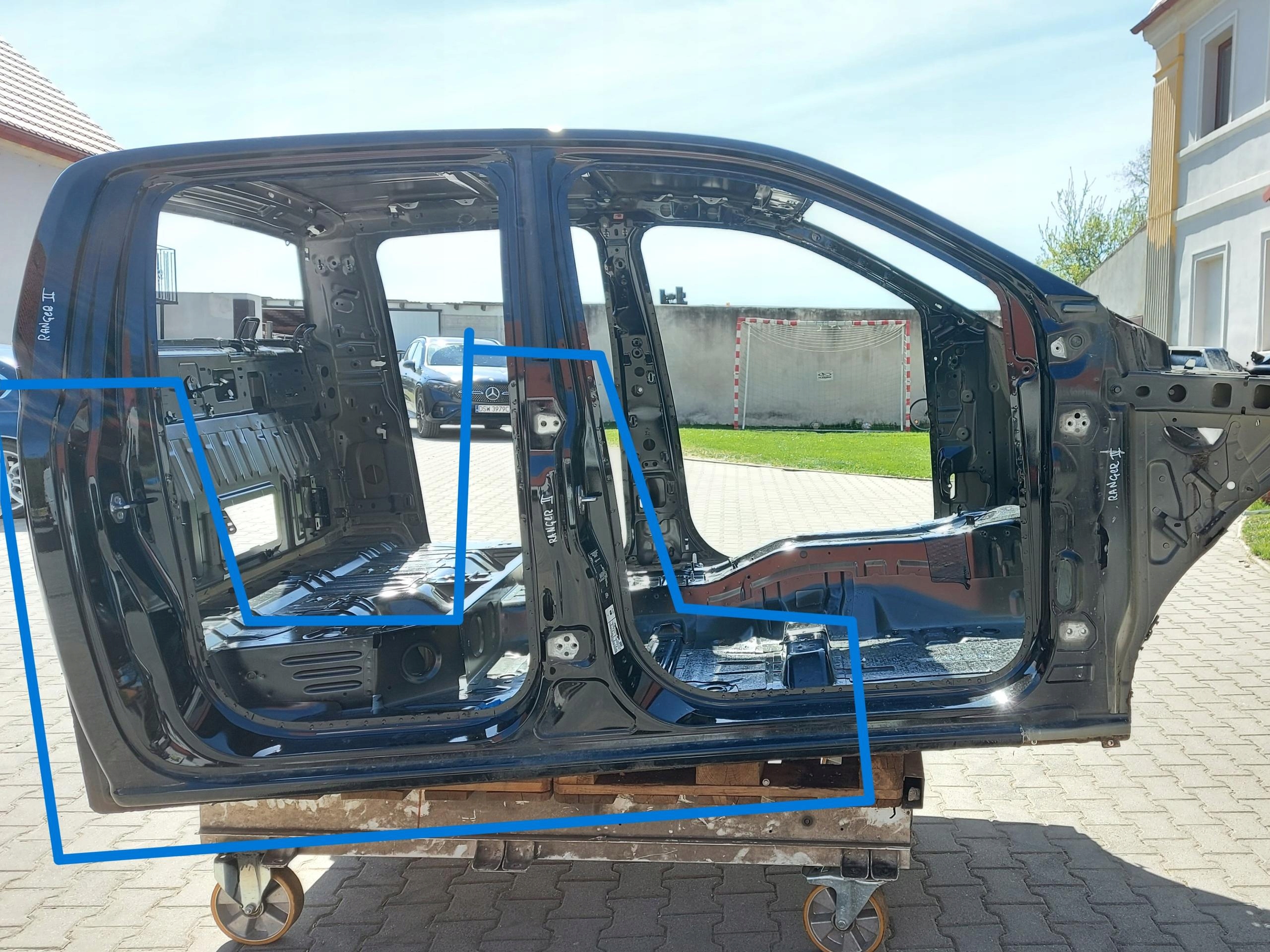 Ford Ranger VI 6 2023 threshold pillar b c threshold central luk of the threshold