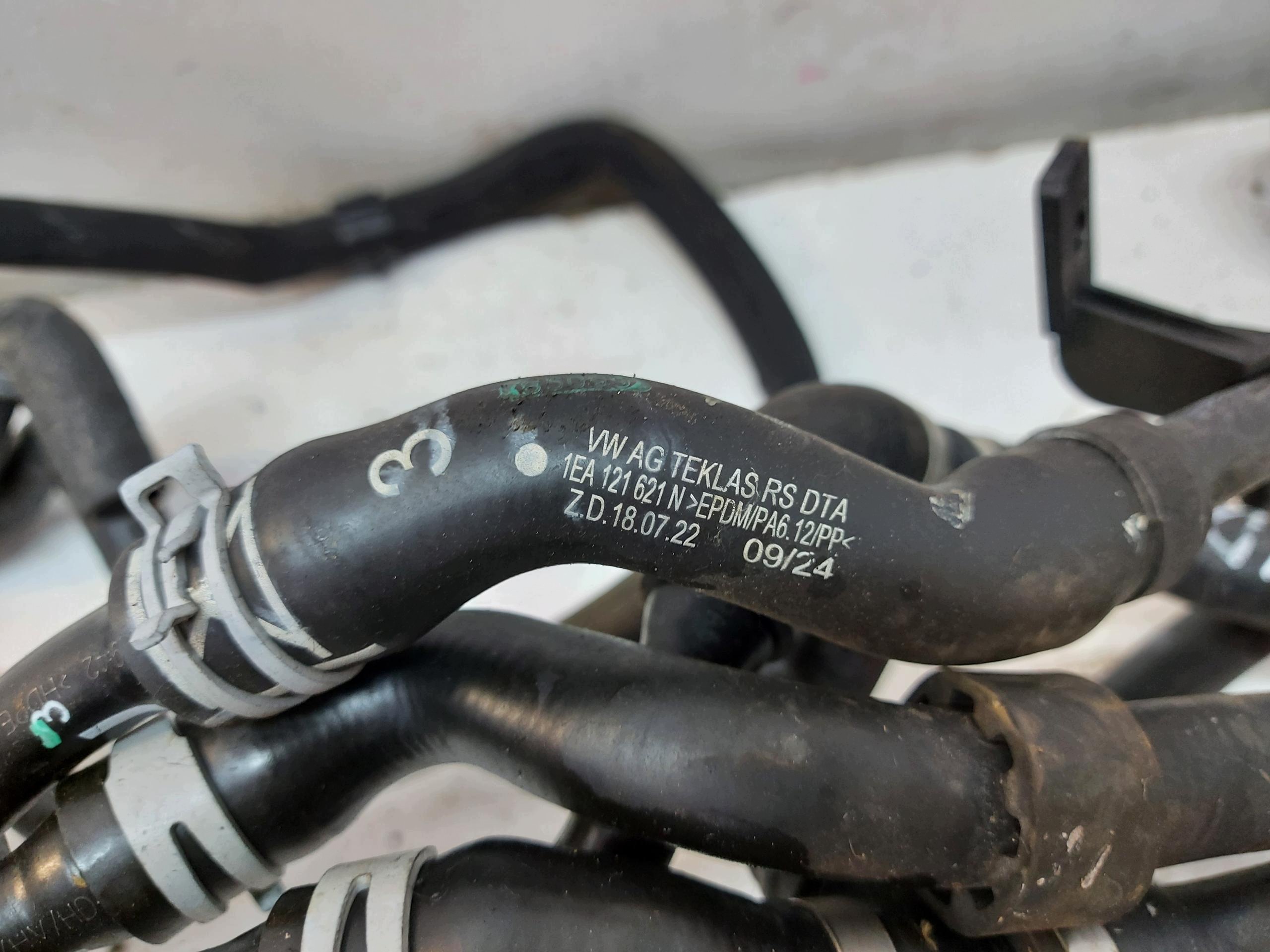 VW ID4 11A , 2024r SUV 5D prijenos vode magistrala pumpa 1EA121621N
