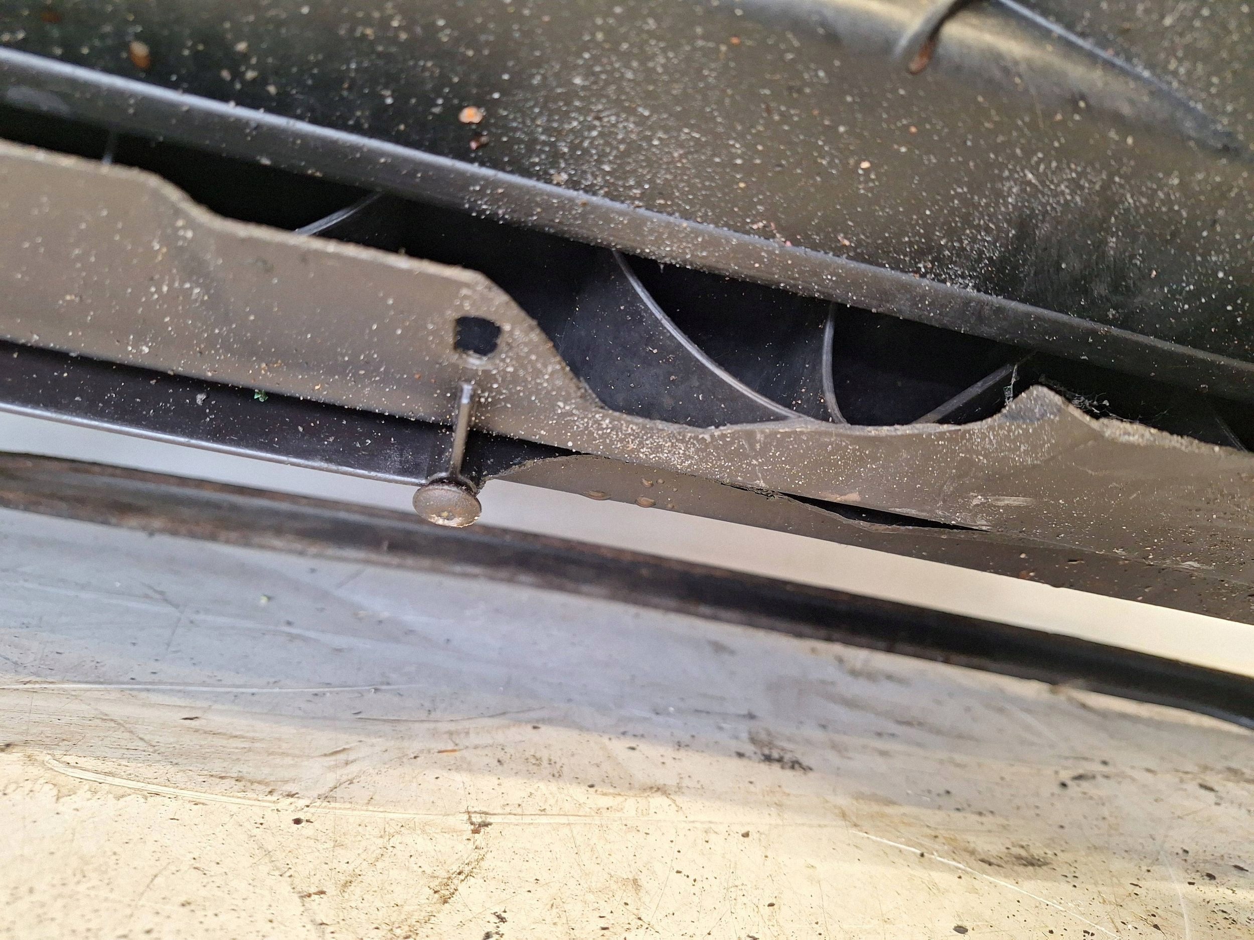 VOLKSWAGEN SHARAN 7N 10-> support panel for radiators 2.0 TDI CFF