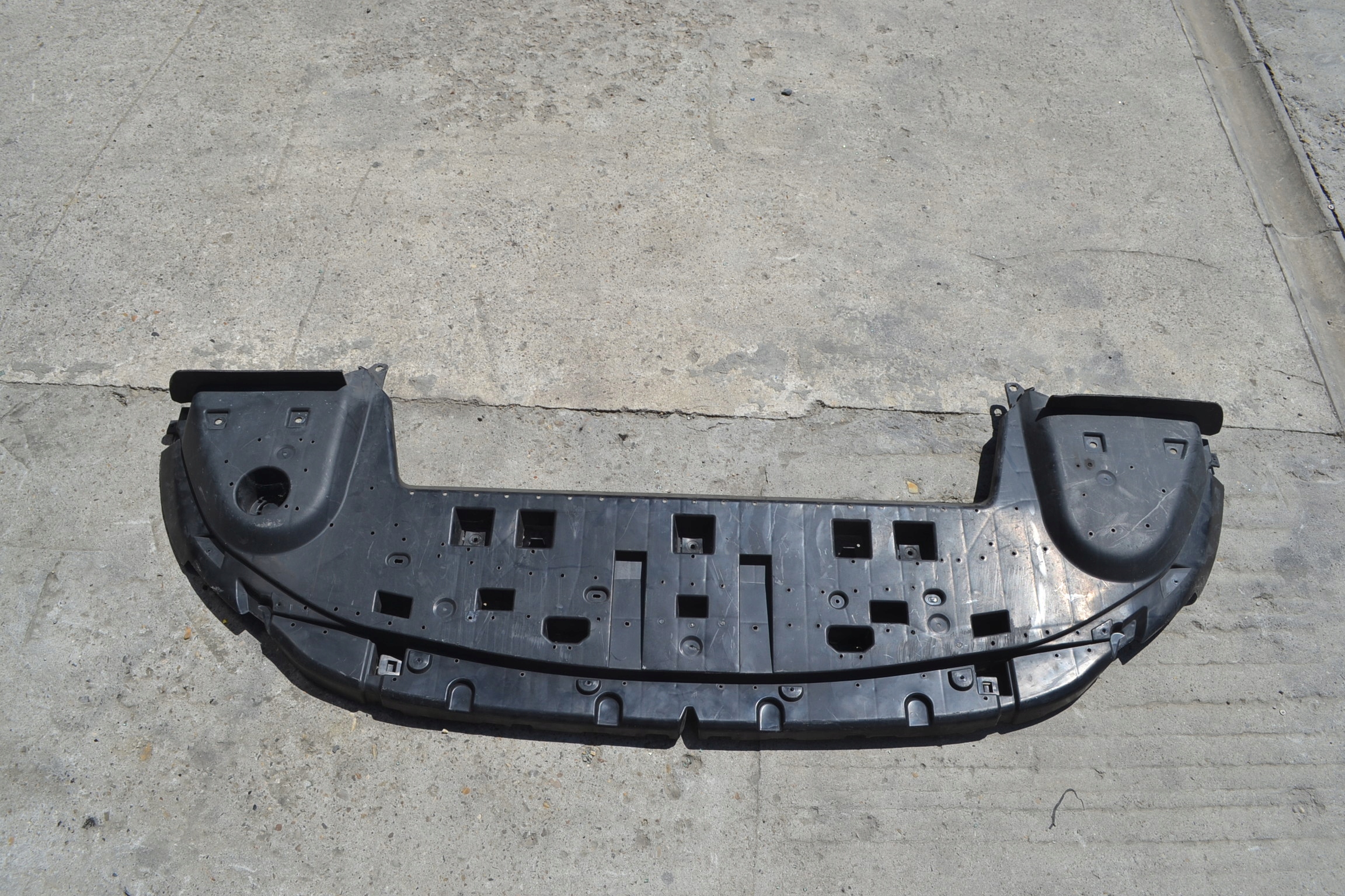 Peugeot OE 9810619977 abdeckung dol der Stoßstange