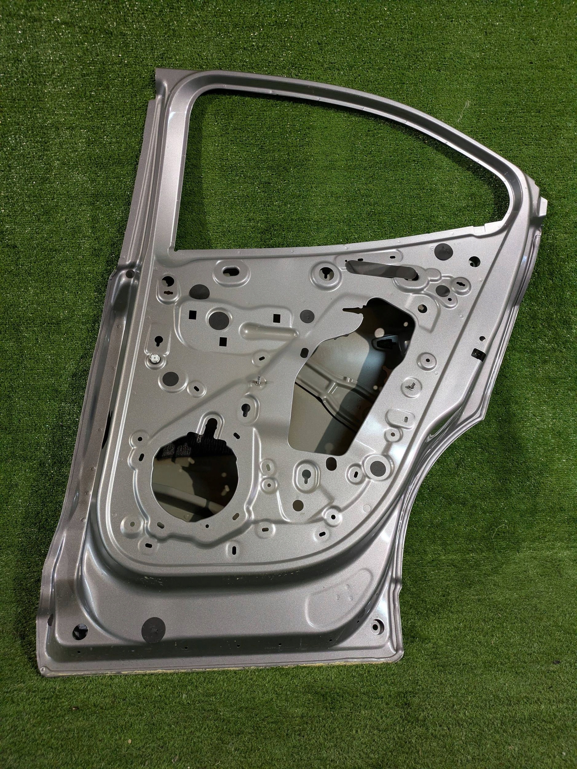 door rear. right right rear part OPEL MOKKA B NR.4536