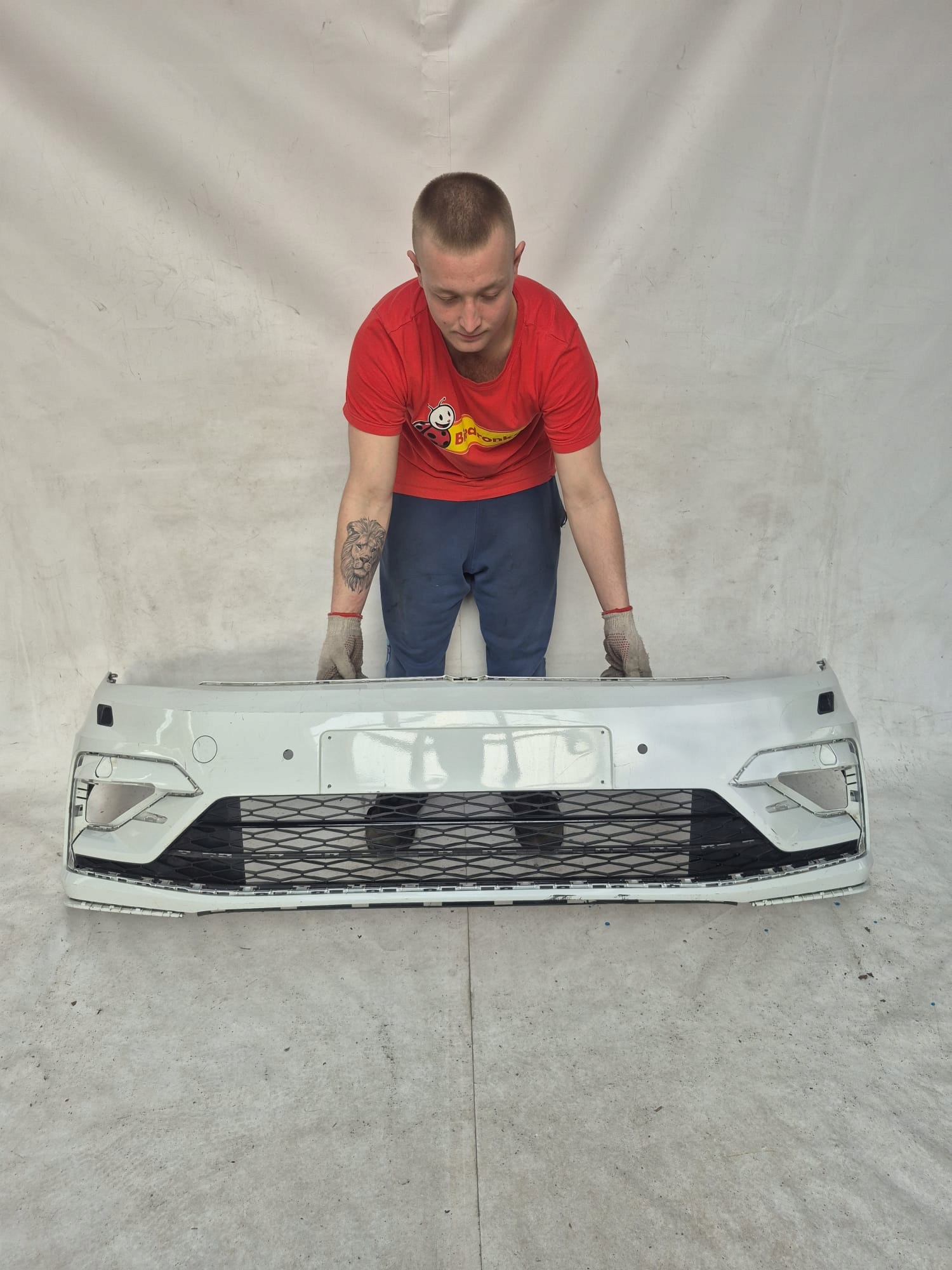 VW TOURAN II 2 R-LINE 15- bumper front front washer PDC