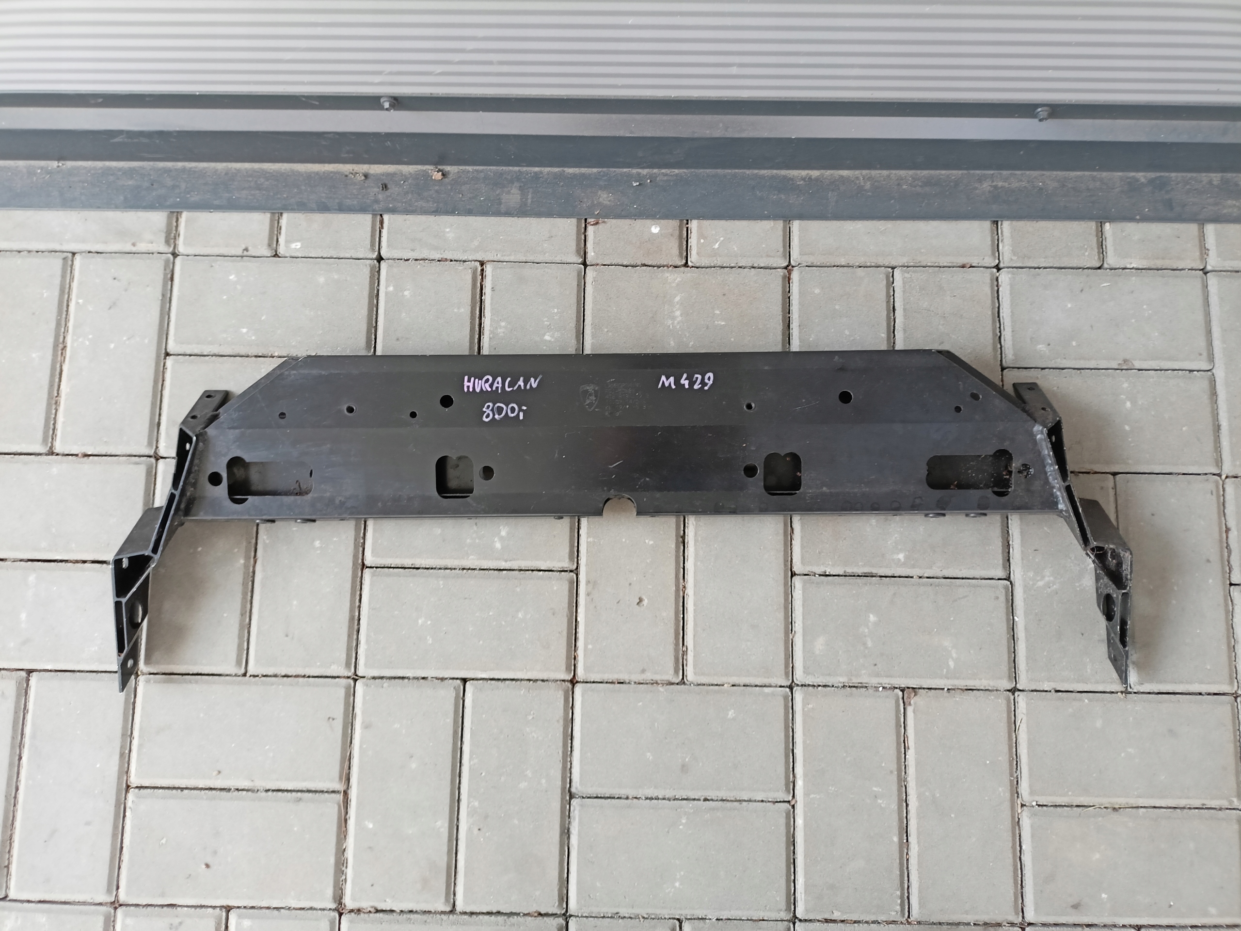 Lamborghini Huracan sider front upper