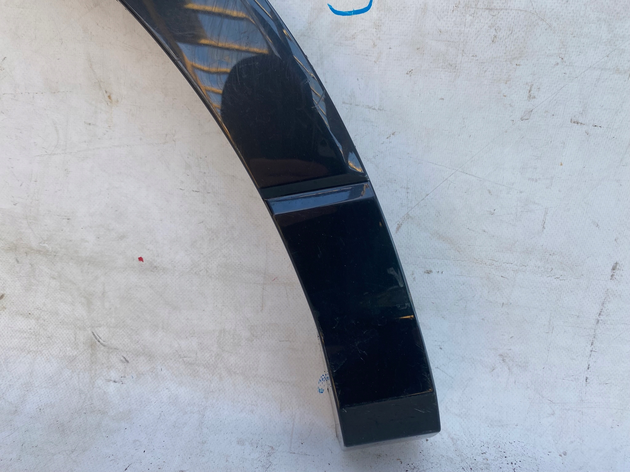 AUDI Q3 II 83A 18- modanatura parafango Destra posteriore 83A853818A