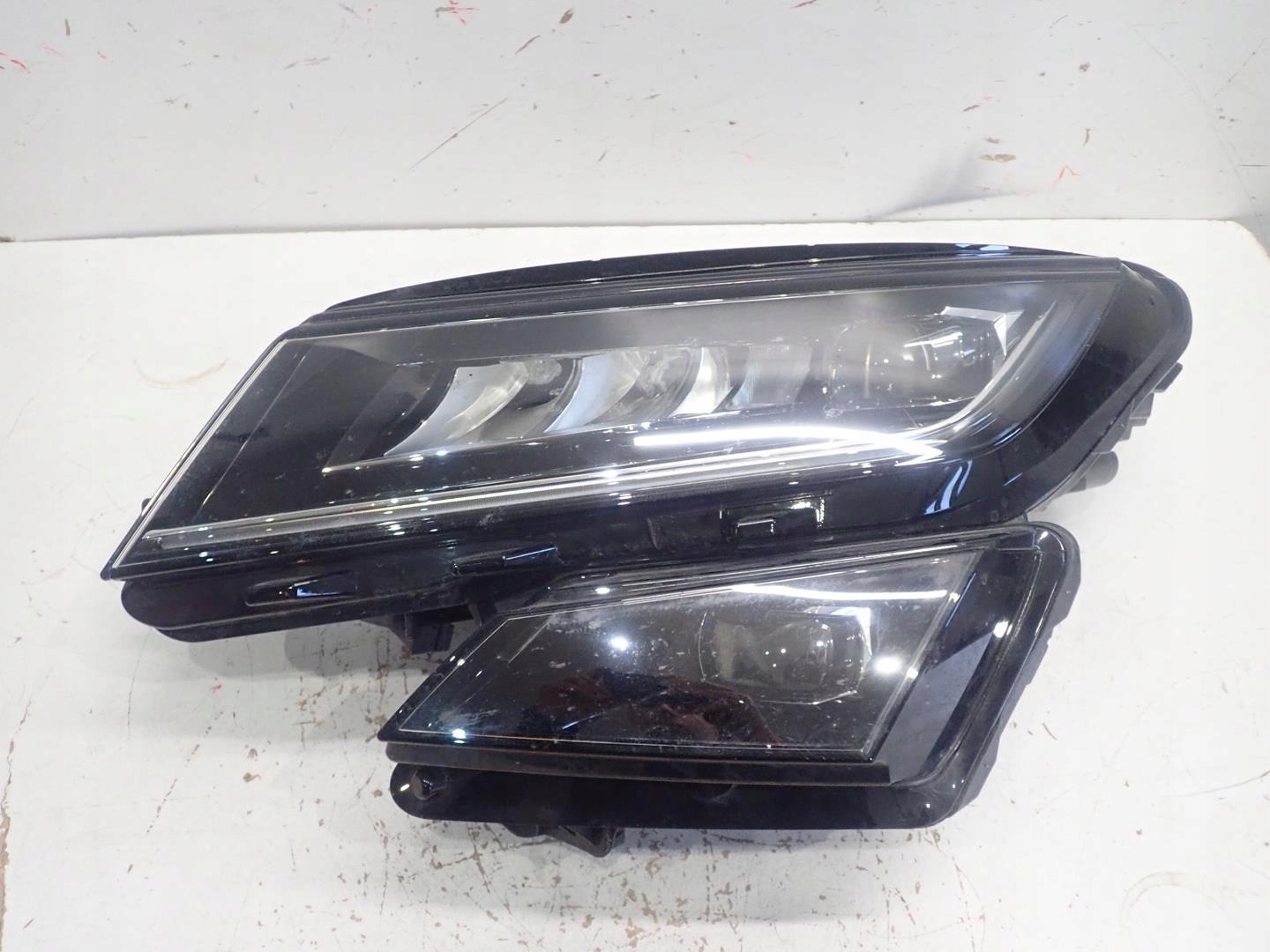 light front left SKODA KODIAQ 2016- FULL LED