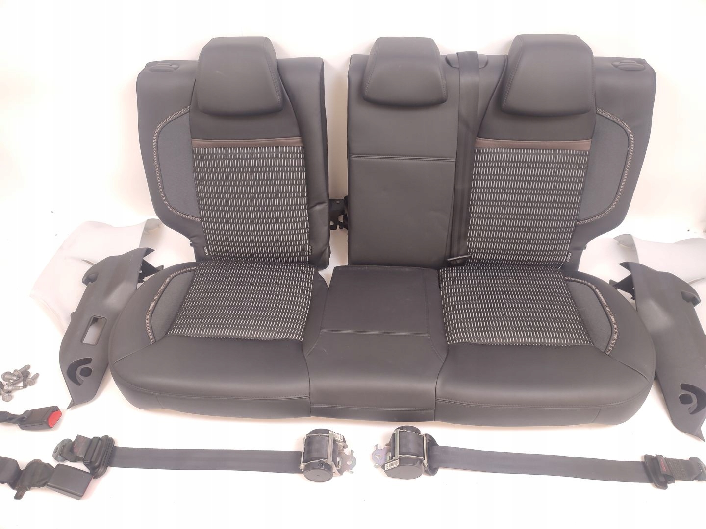 KANAPA PASY BEZPIECZEŃSTWA BOCZKI TYŁ PEUGEOT 208 I