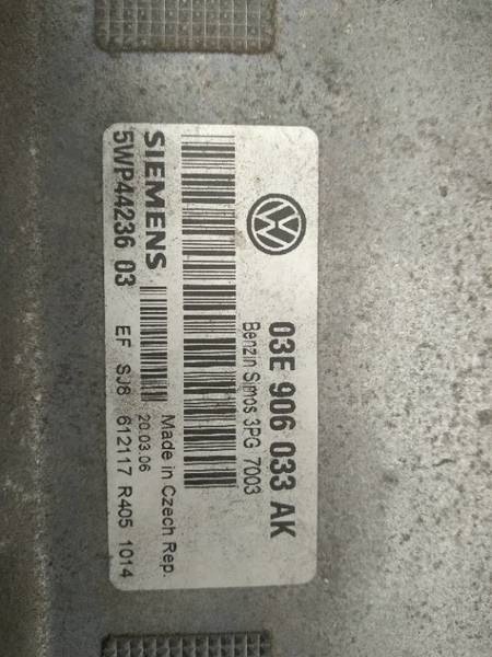 počítač riadiaca jednotka 03E906033AK VW POLO 1.2