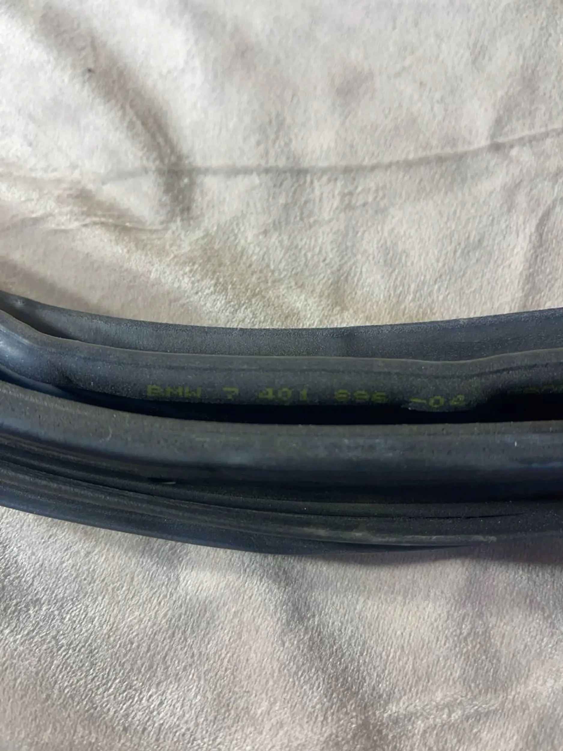 BMW 4 F36 Gran coupe 2018 Uszczelki Numer katalogowy części 7401696