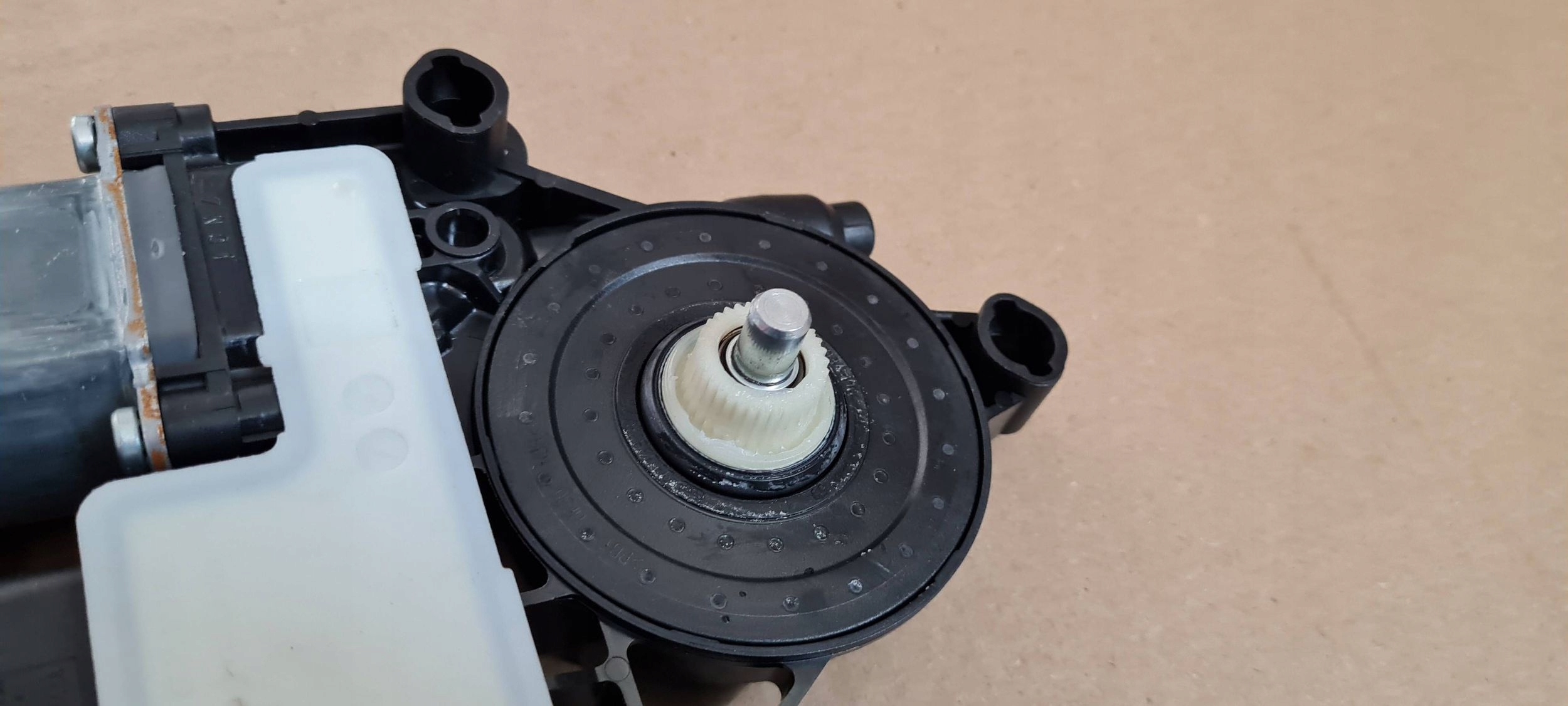 A6 C8 4K mechanism ROLETY boot rear part 4K9863560