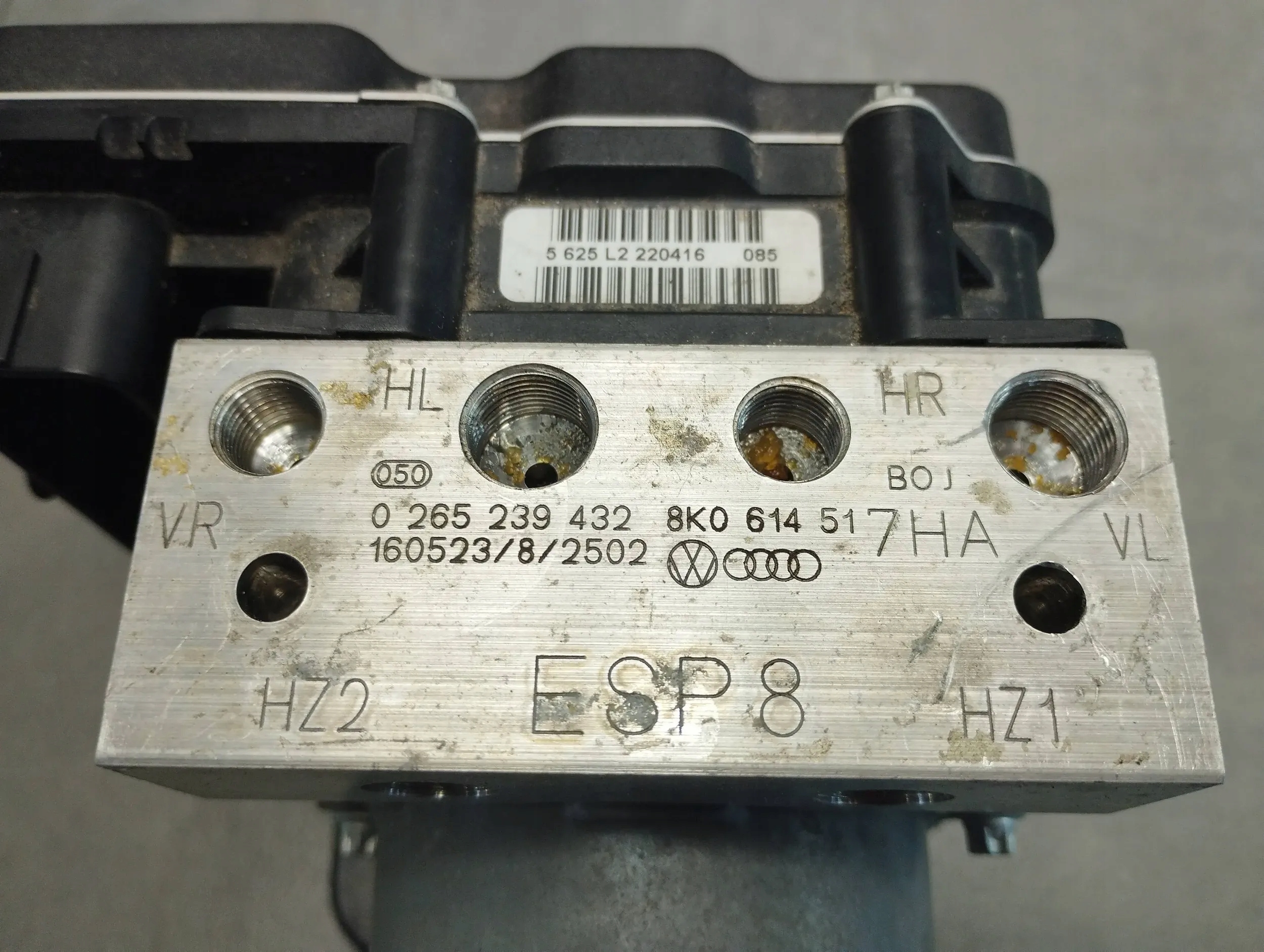 Audi A5 8T pump ABS 8K0907379CP