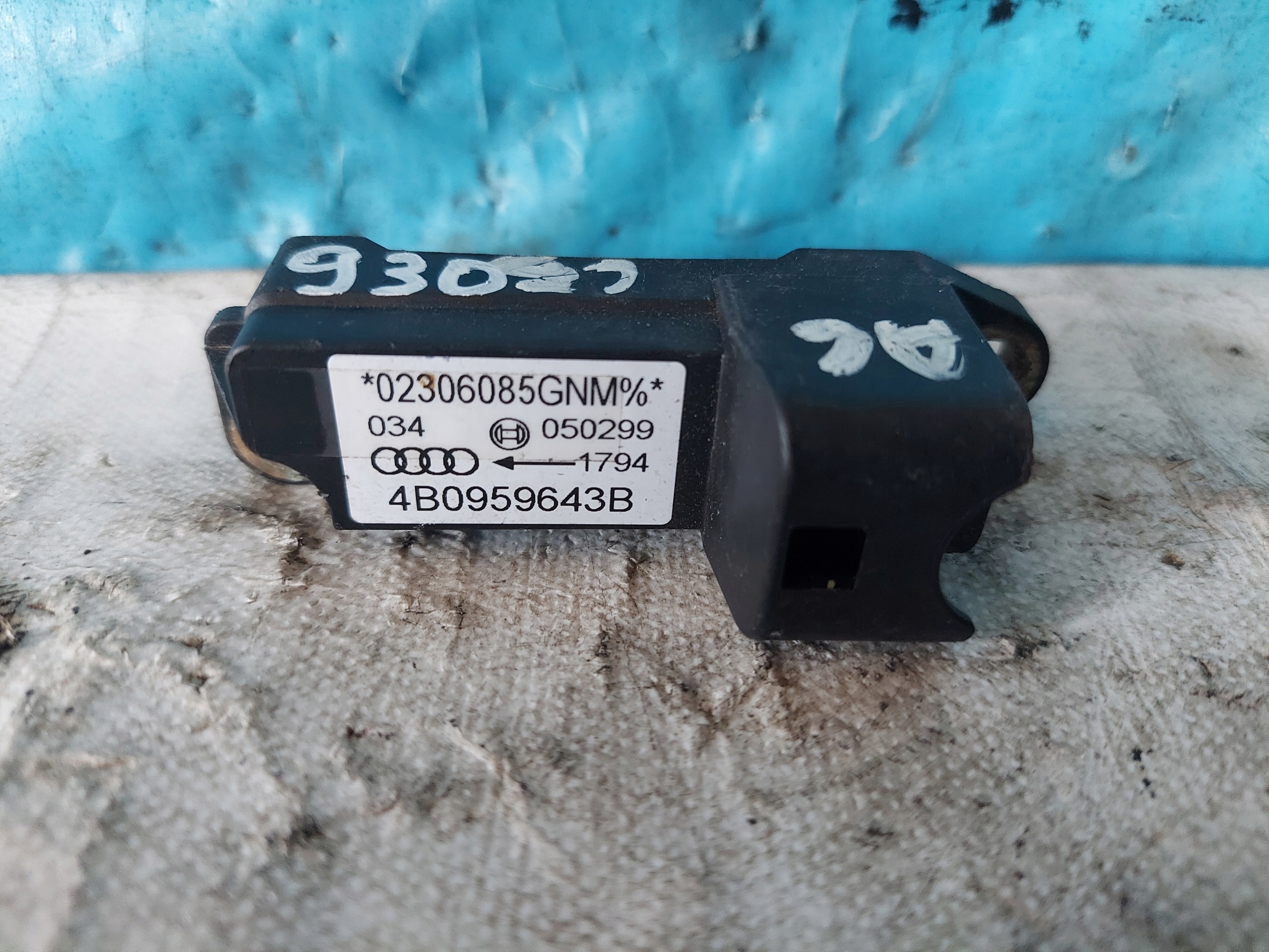 A6 C5 4B0959643B crashsensor drucksensor BOCZNEGO