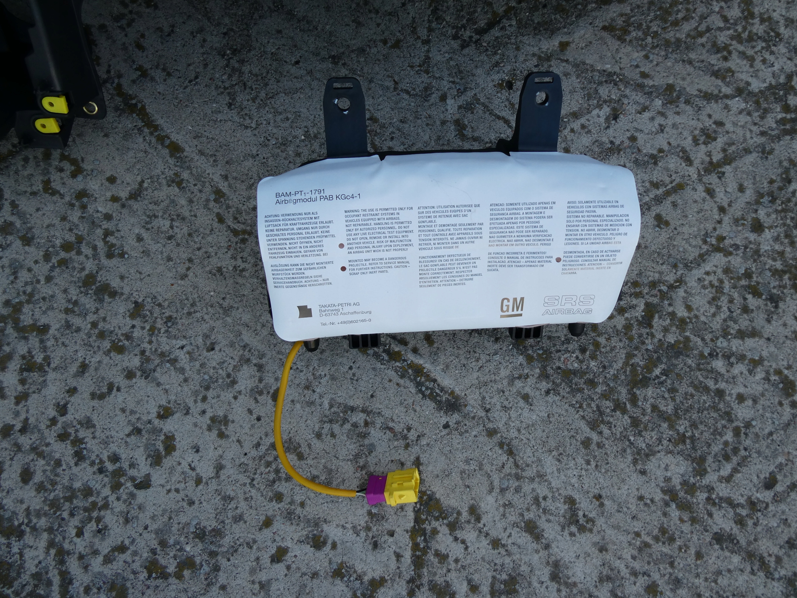 console airbags dashboard instrument panel OPEL MERIVA B EUROPA