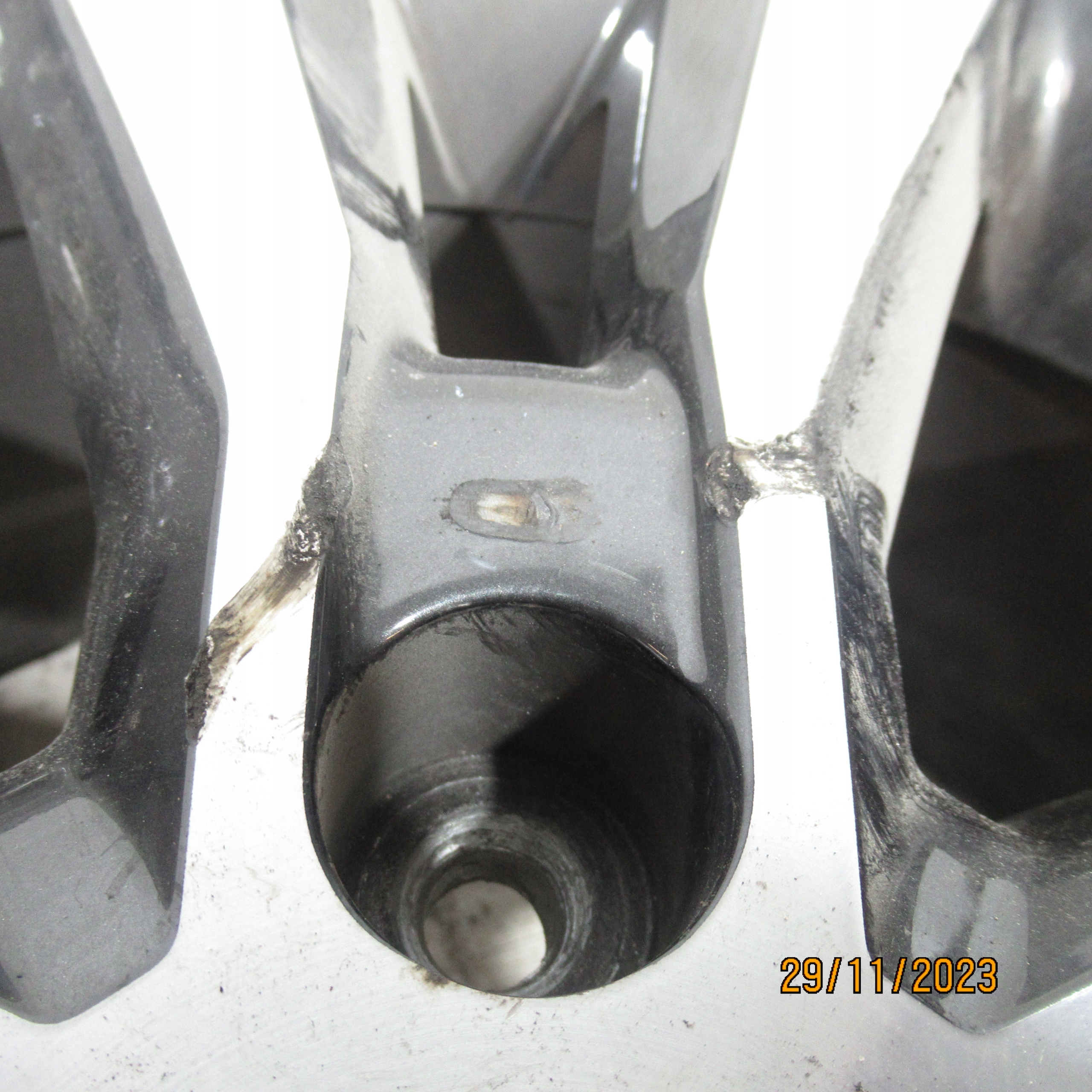 DG-181 FELGA ALUMINIOWA HYUNDAI IX35 I30 ELANTRA 52910-G4300 7J 17" ET53 Średnica felgi 17