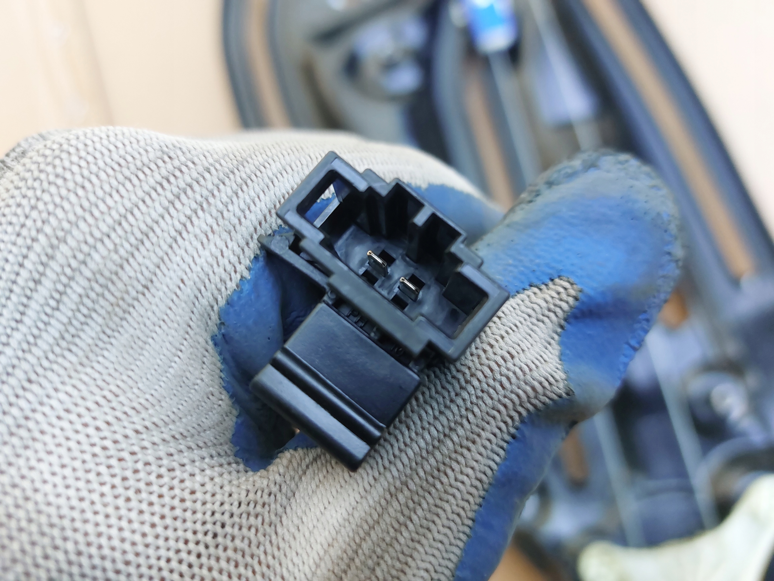 Bentley CONTINENTAL GT 21r III window regulator left rear part 3SD839397D