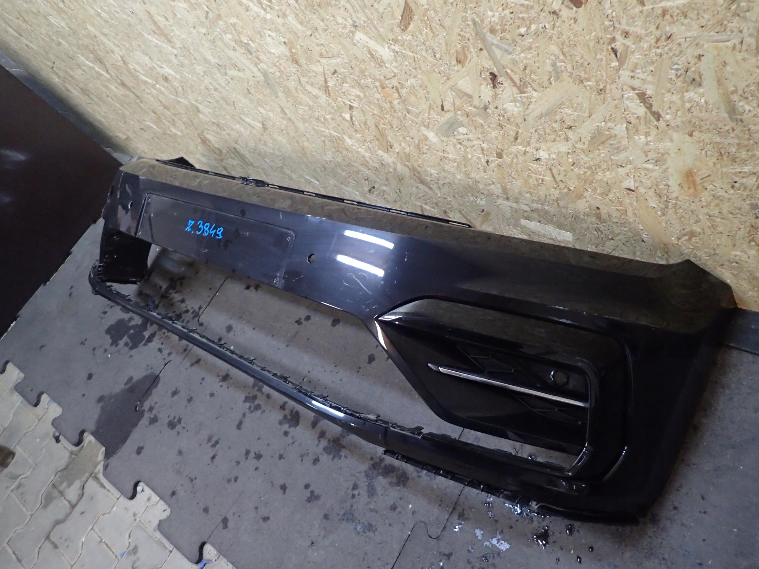 bumper front VW TOURAN 15- R LINE 5TA