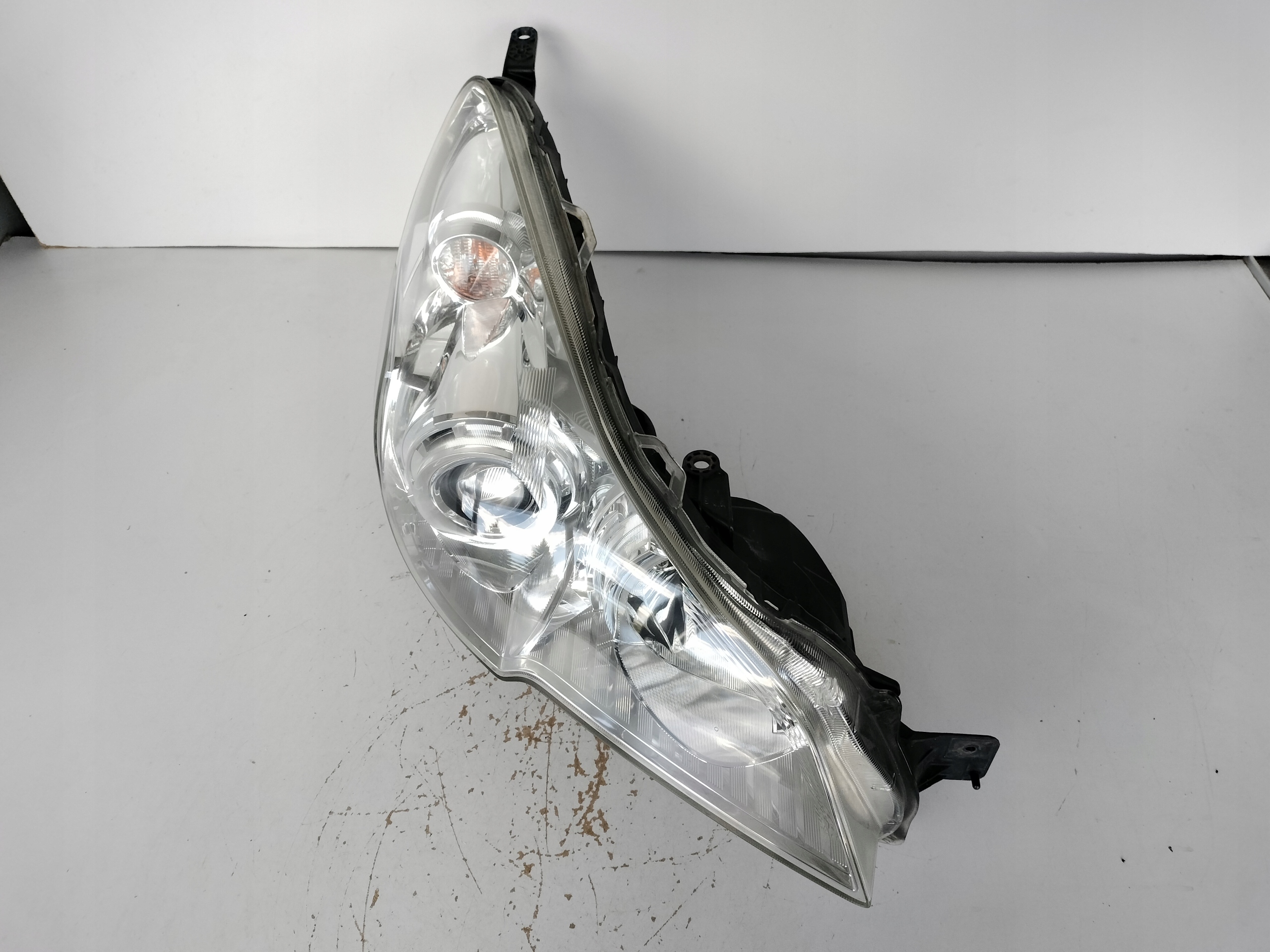 light right REFLEKTOR SUBARU LEGACY OUTBACK 09- XENON
